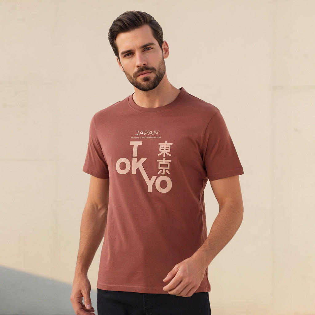 تيشيرت بقصة سليم وياقة ضيقة وأكمام قصيرة وطبعات للرجال-men-clothing-tshirtsandpolos-tshirts-image-1