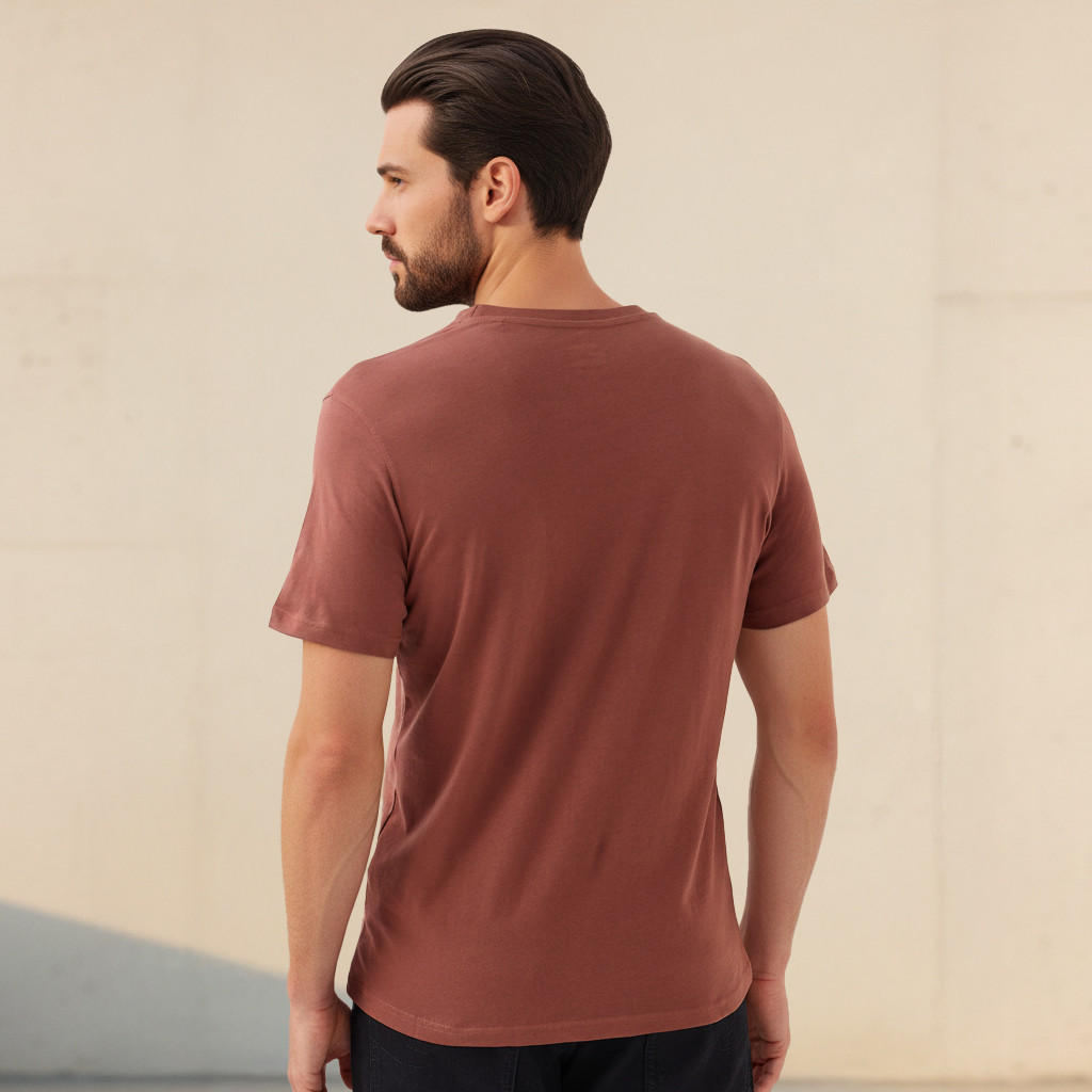تيشيرت بقصة سليم وياقة ضيقة وأكمام قصيرة وطبعات للرجال-men-clothing-tshirtsandpolos-tshirts-image-3