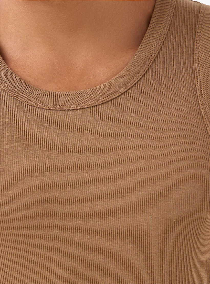 فيست رجالي مضلع-men-clothing-tshirtsandpolos-vests-image-1