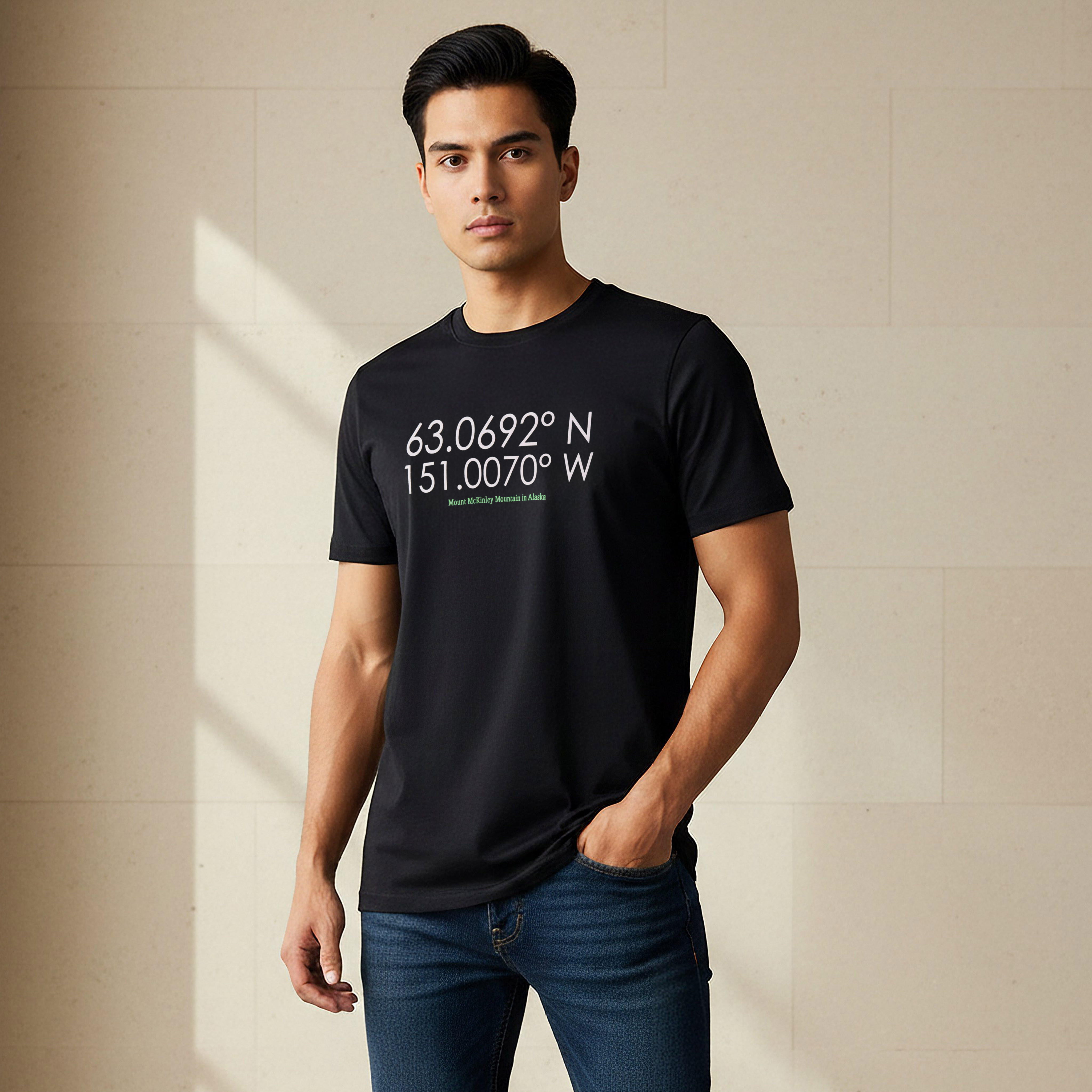تيشيرت بقصة سليم وياقة ضيقة وأكمام قصيرة وطبعات للرجال-men-clothing-tshirtsandpolos-tshirts-image-1
