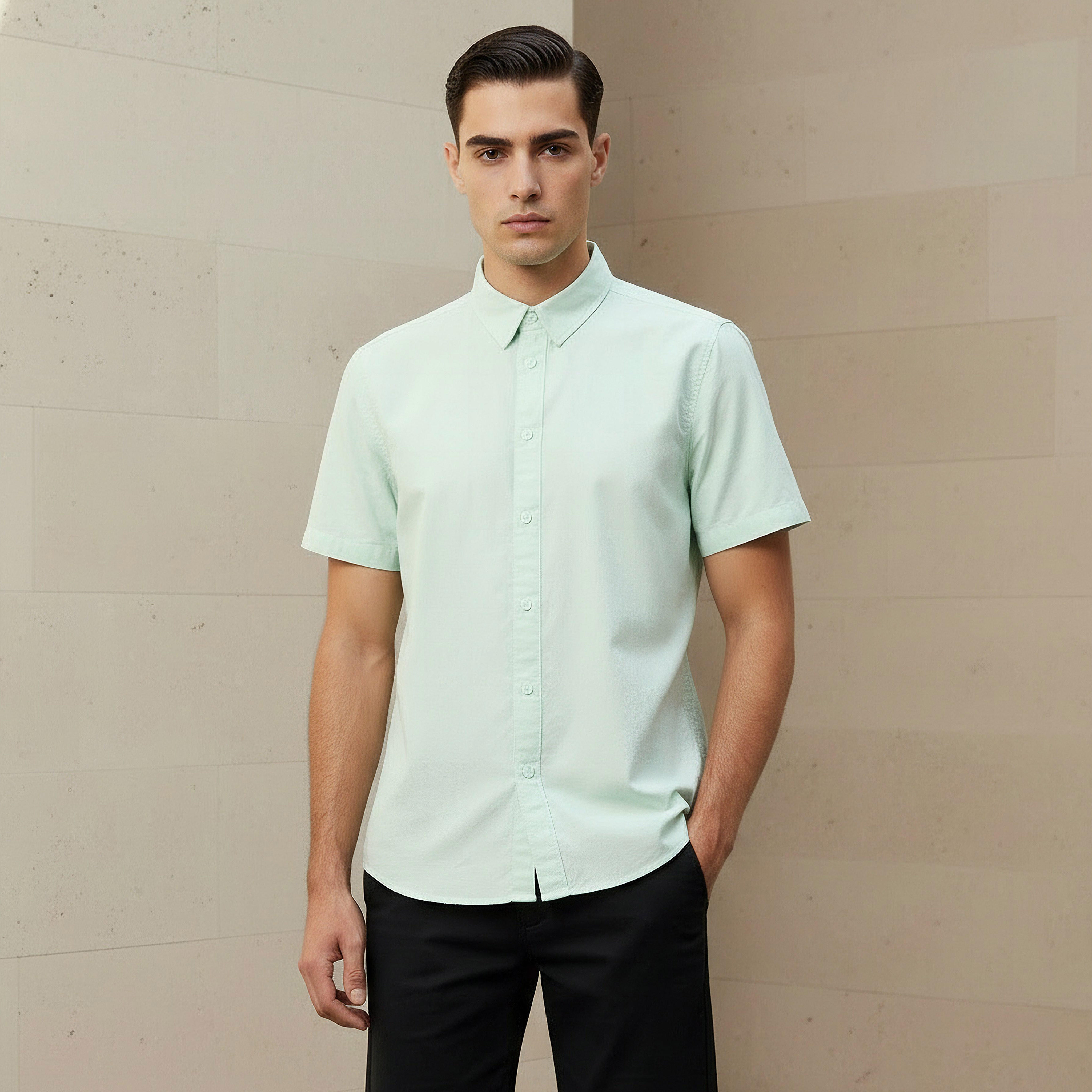 قميص رجالي بأكمام قصيرة وياقة بأزرار وقصة عادية-men-clothing-shirts-image-1