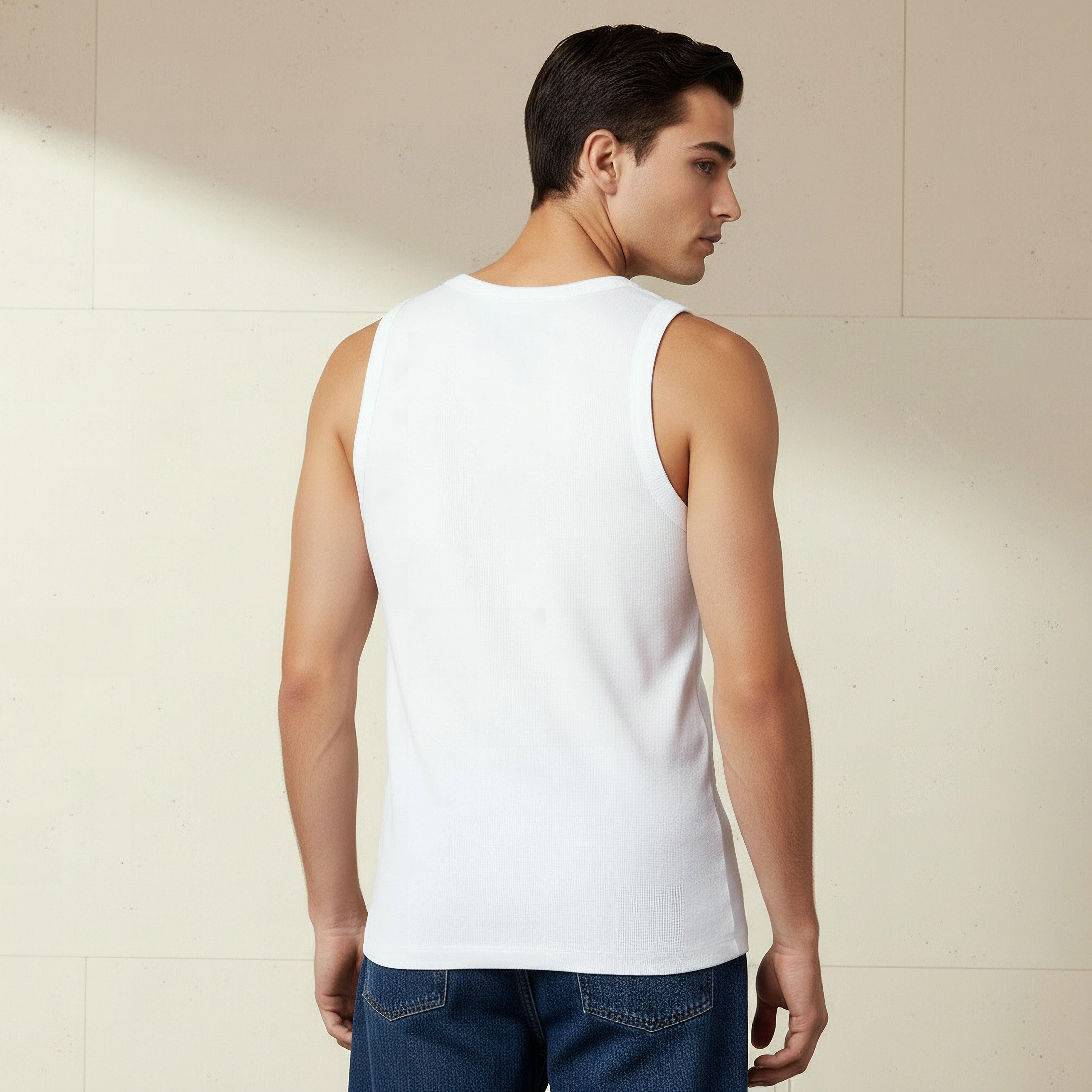 فيست مضلعة للرجال-men-clothing-tshirtsandpolos-vests-image-2