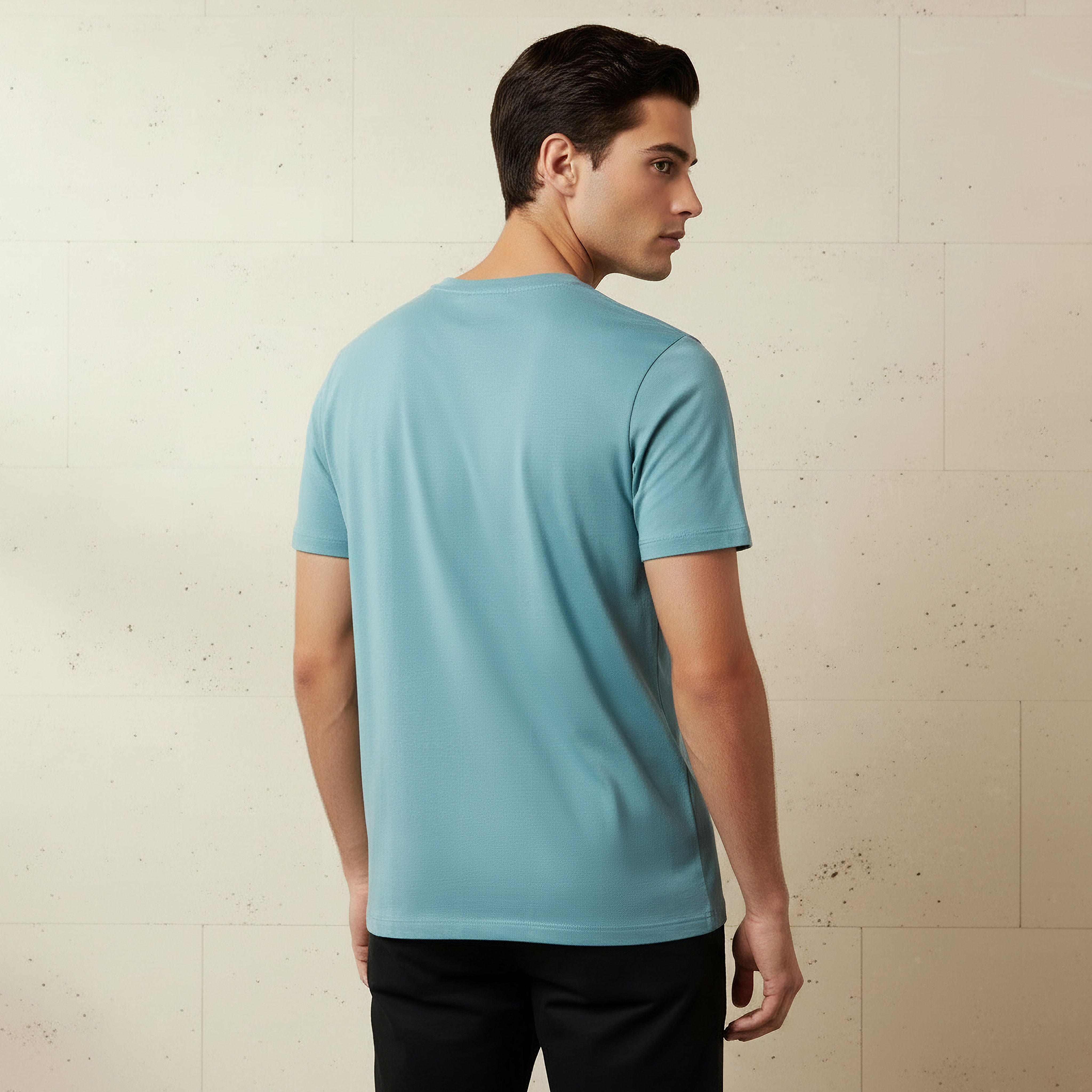 تيشيرت رجالي بقصة عادية وياقة ضيقة وأكمام قصيرة-men-clothing-tshirtsandpolos-tshirts-image-1