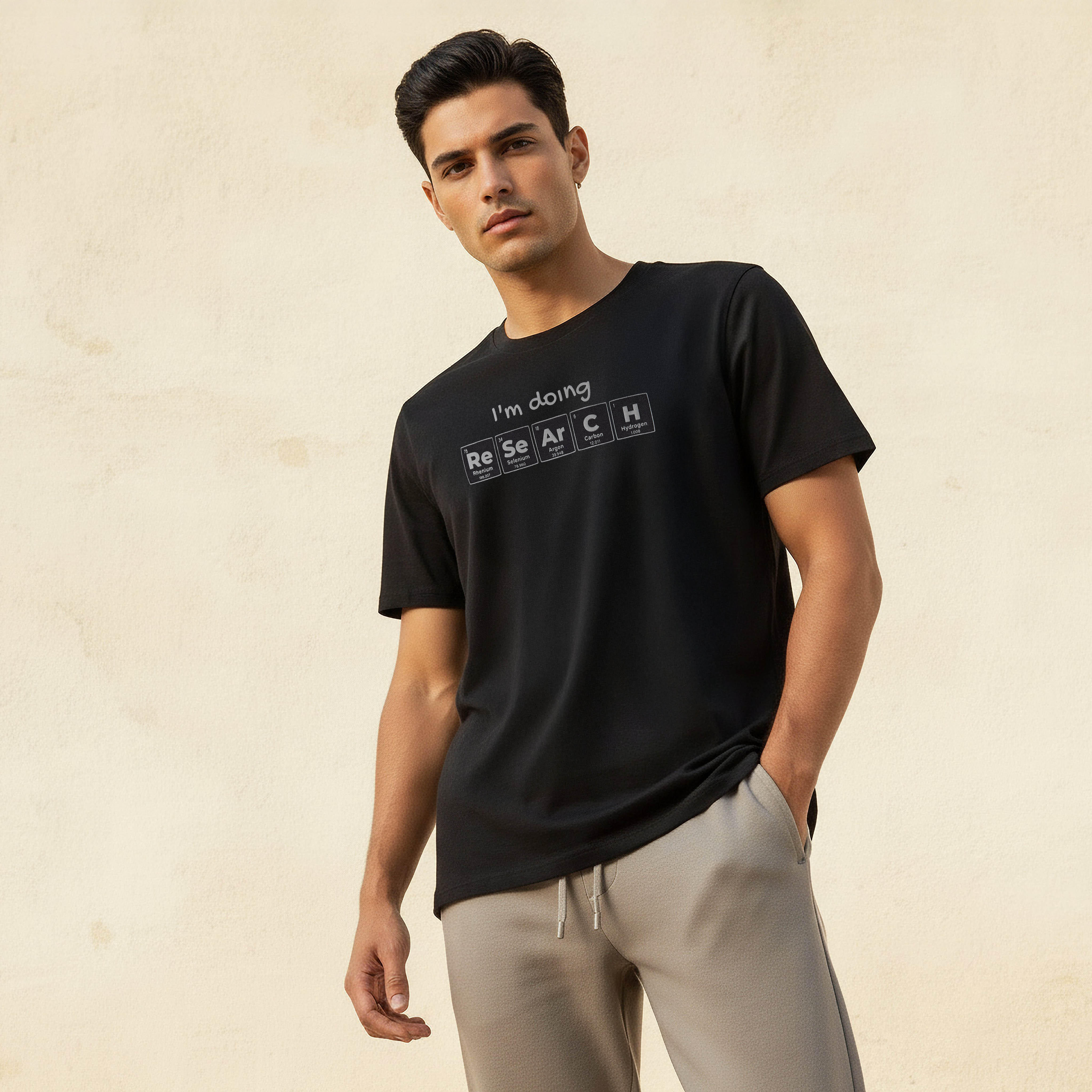 تيشيرت رجالي بقصة سليم وطبعات وياقة ضيقة وأكمام قصيرة-men-clothing-tshirtsandpolos-tshirts-image-4
