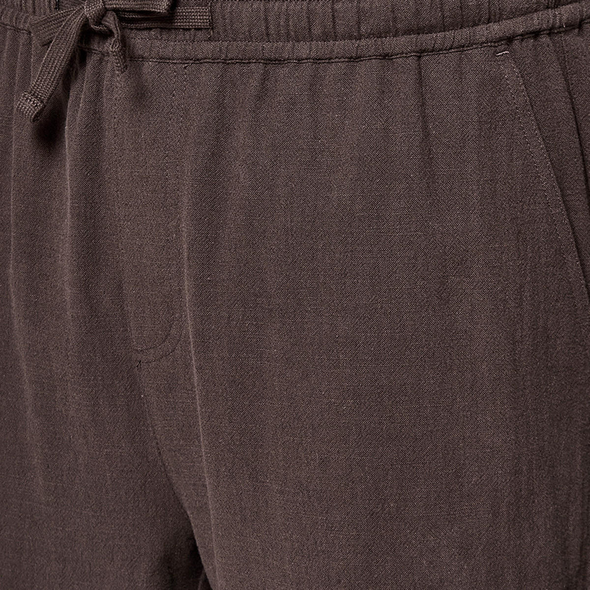 شورت كارجو من مزيج الكتان بقصّة عادية للرجال-men-clothing-bottoms-shorts-image-2