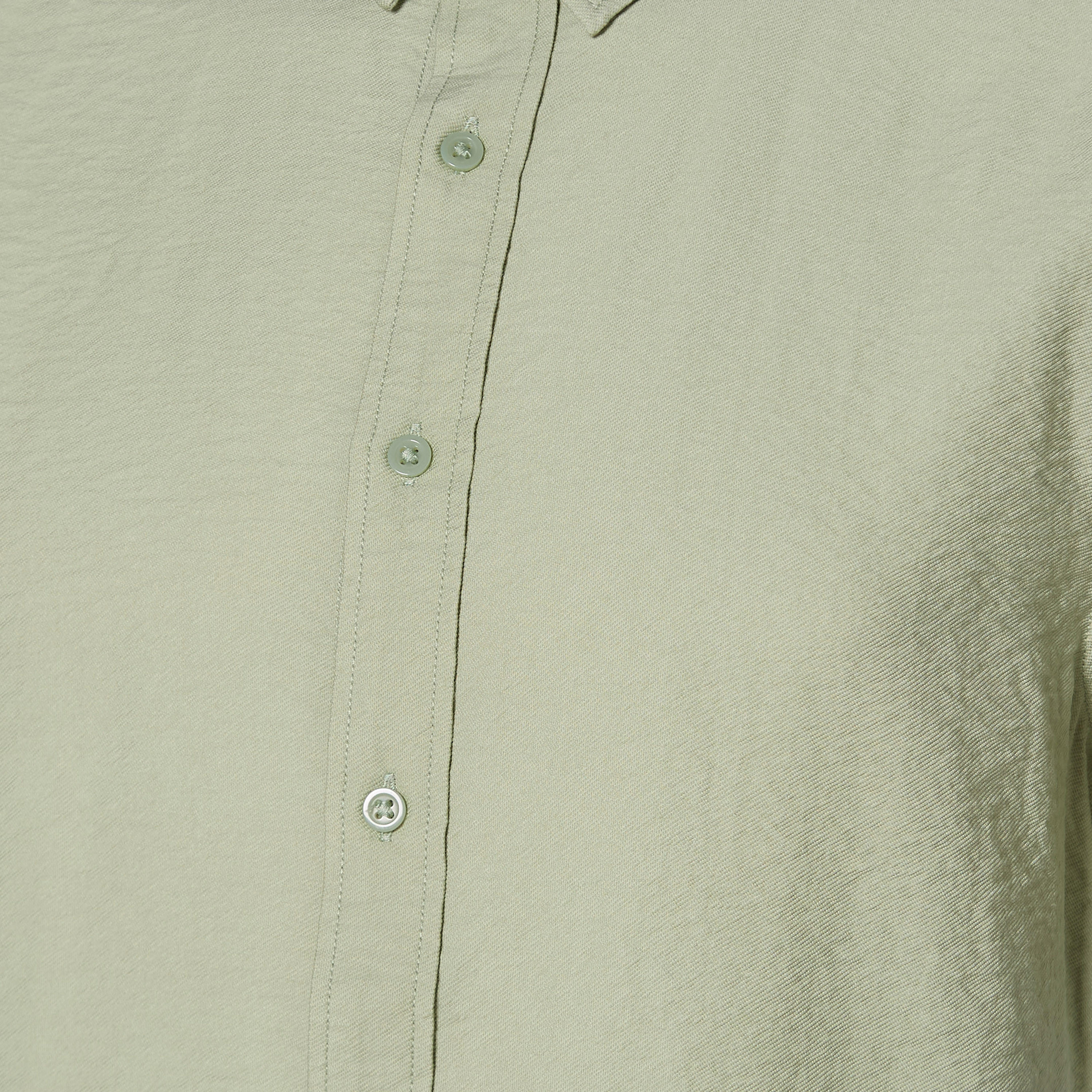 Men Regular Fit Collared Crinkle Textured Short Sleeves Shirt-men-clothing-shirts-image-2
