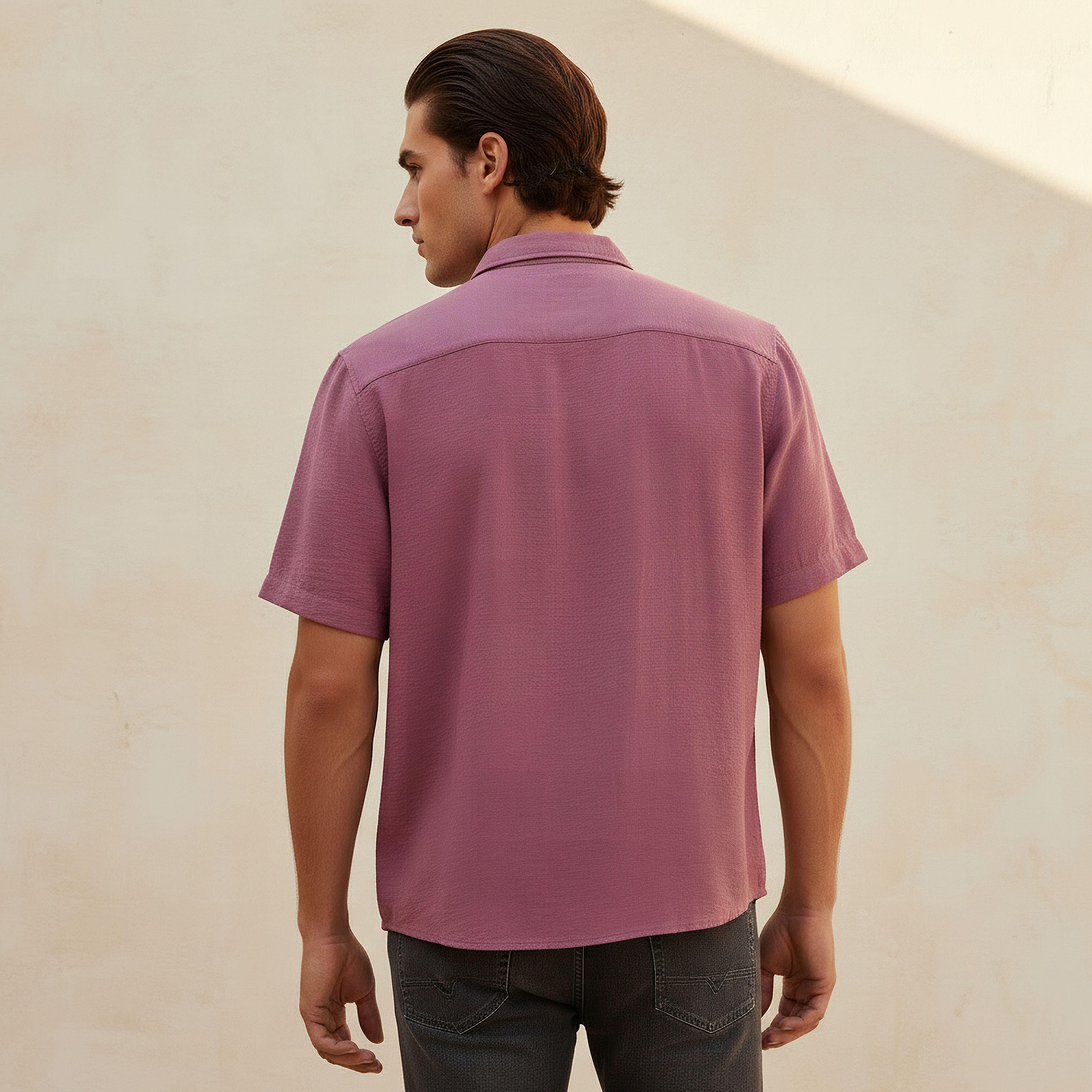 Men Regular Fit Collared Crinkle Textured Short Sleeves Shirt-men-clothing-shirts-image-4