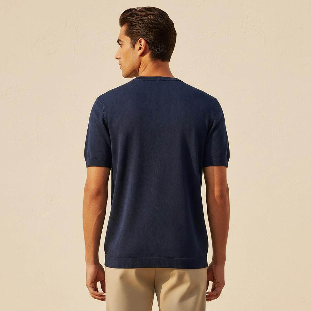 تيشيرت بقصة عادية وياقة ضيقة وأكمام قصيرة للرجال-men-clothing-tshirtsandpolos-tshirts-image-4