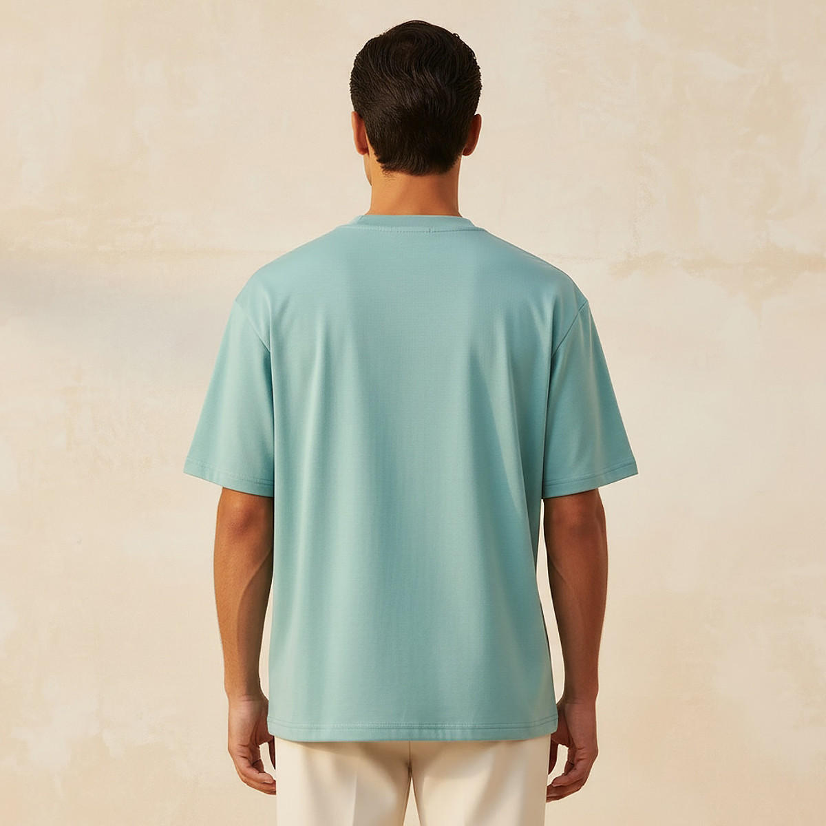 تيشيرت بقصّة مريحة وياقة ضيقة وأكمام قصيرة للرجال-men-clothing-tshirtsandpolos-tshirts-image-4