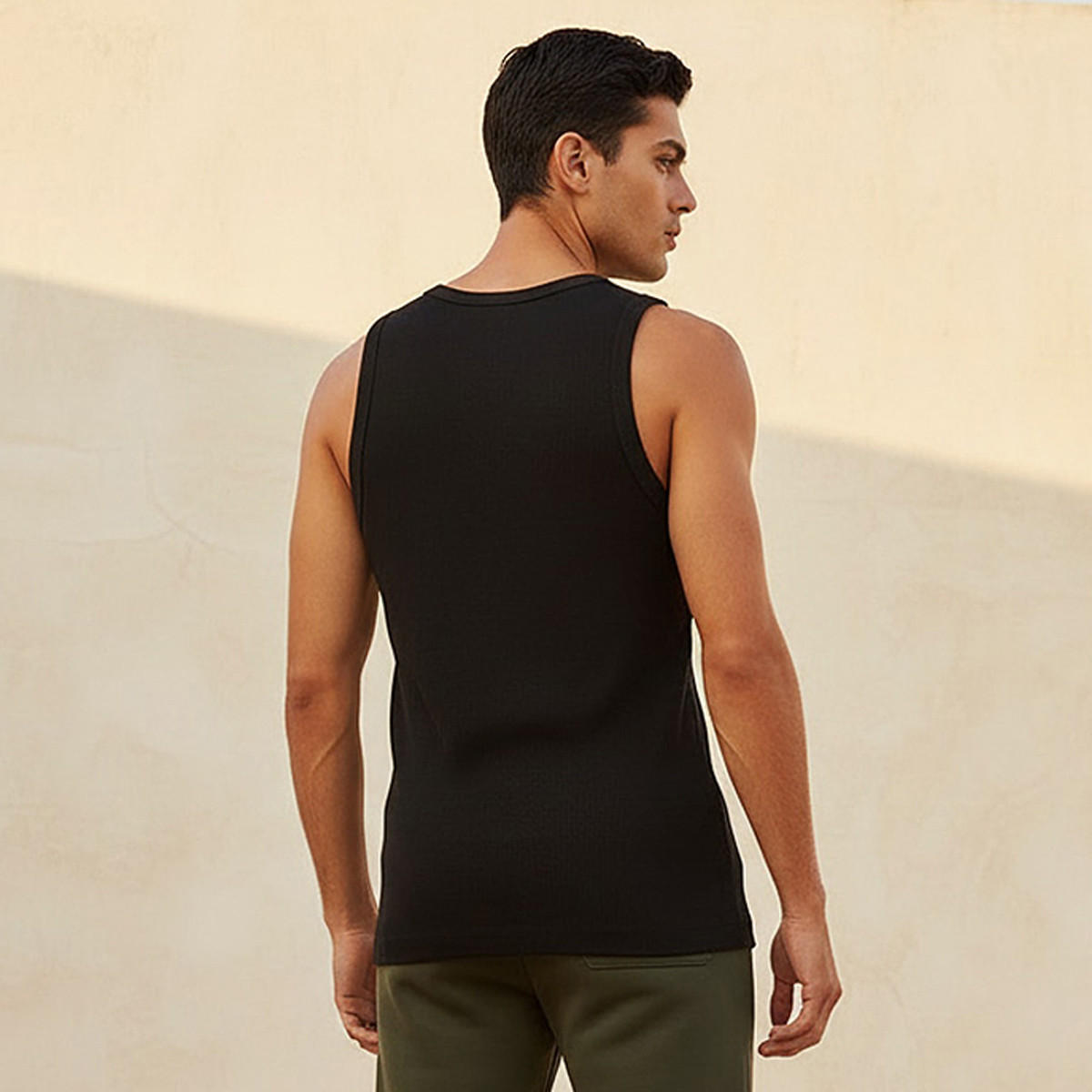 فيست مضلع من سبلاش بيسك-men-clothing-tshirtsandpolos-vests-image-4