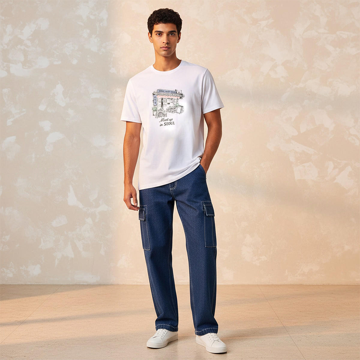تيشيرت بقصة سليم وياقة ضيقة وأكمام قصيرة وطبعات من أساسيات سبلاش-men-clothing-tshirtsandpolos-tshirts-image-3