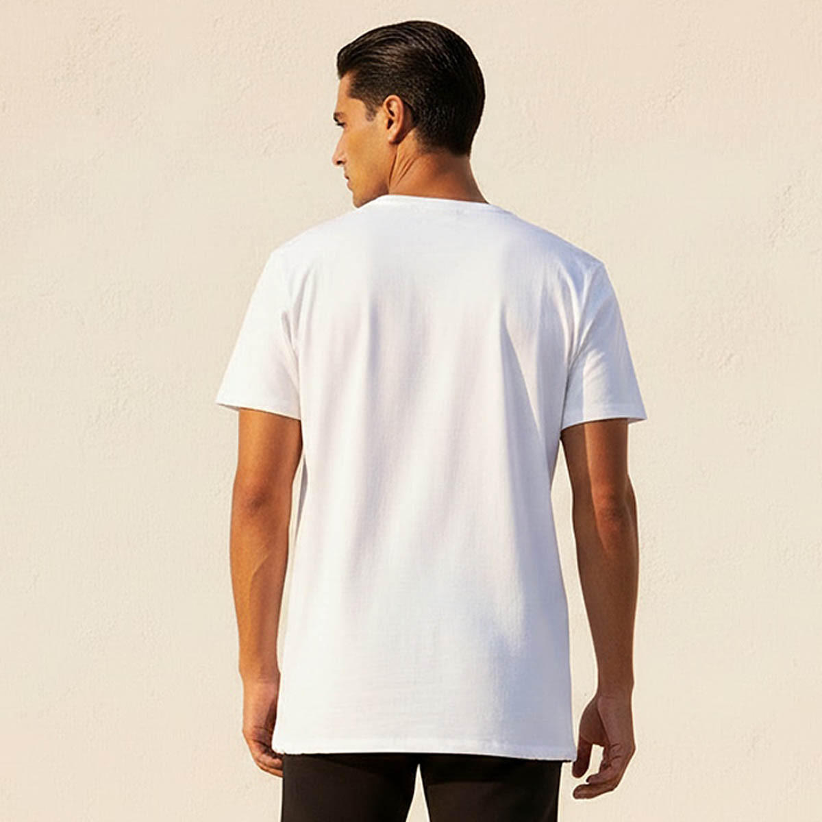 تيشيرت رجالي بقصة سليم وطبعات جرافيك وياقة ضيقة وأكمام قصيرة-men-clothing-tshirtsandpolos-tshirts-image-4