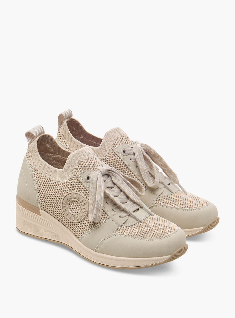 حذاء سنيكرز برباط إغلاق للنساء من سيليست-women-shoes-sneakers-image-1
