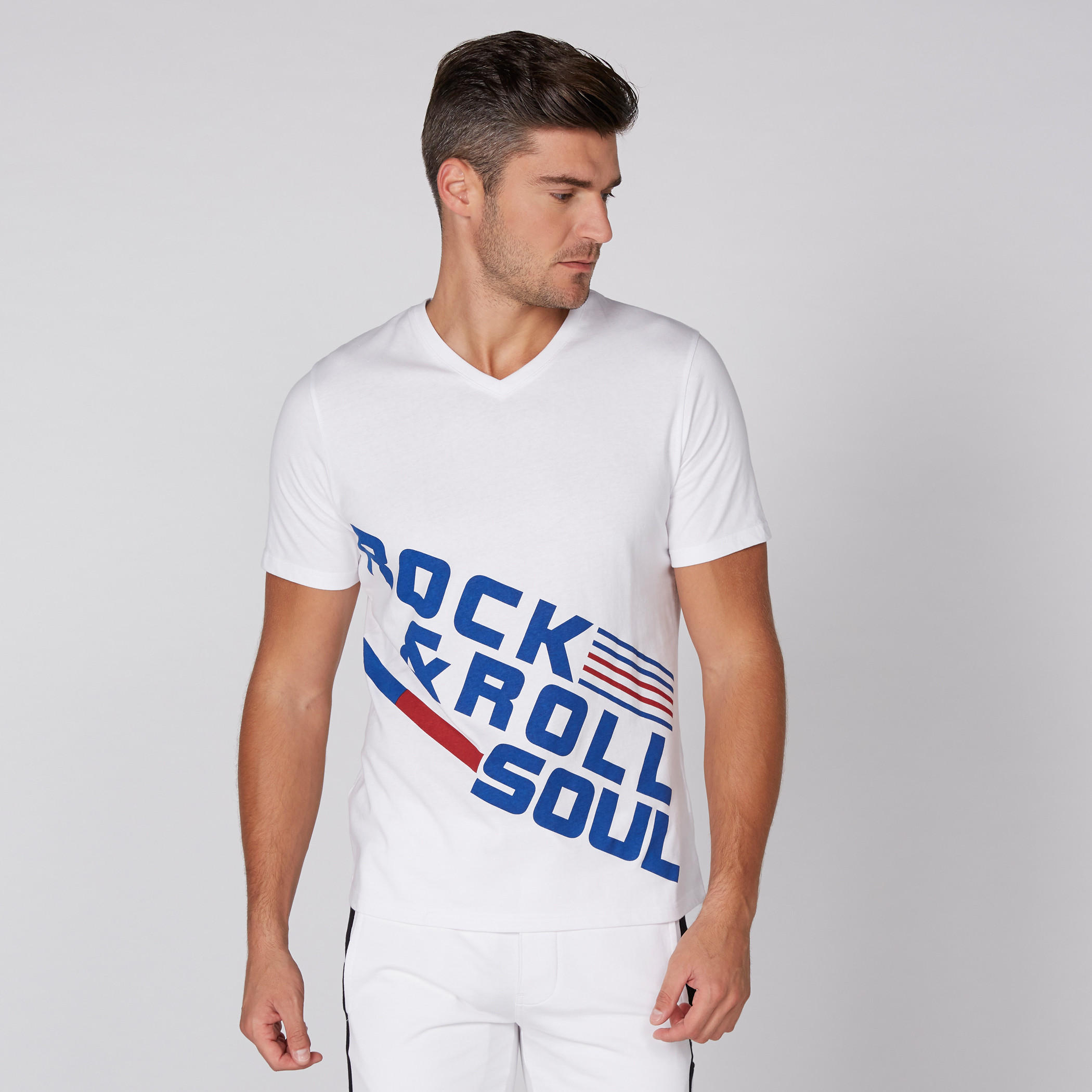 تيشيرت بياقة V وأكمام قصيرة وطبعات-men-clothing-tshirtsandpolos-tshirts-image-4