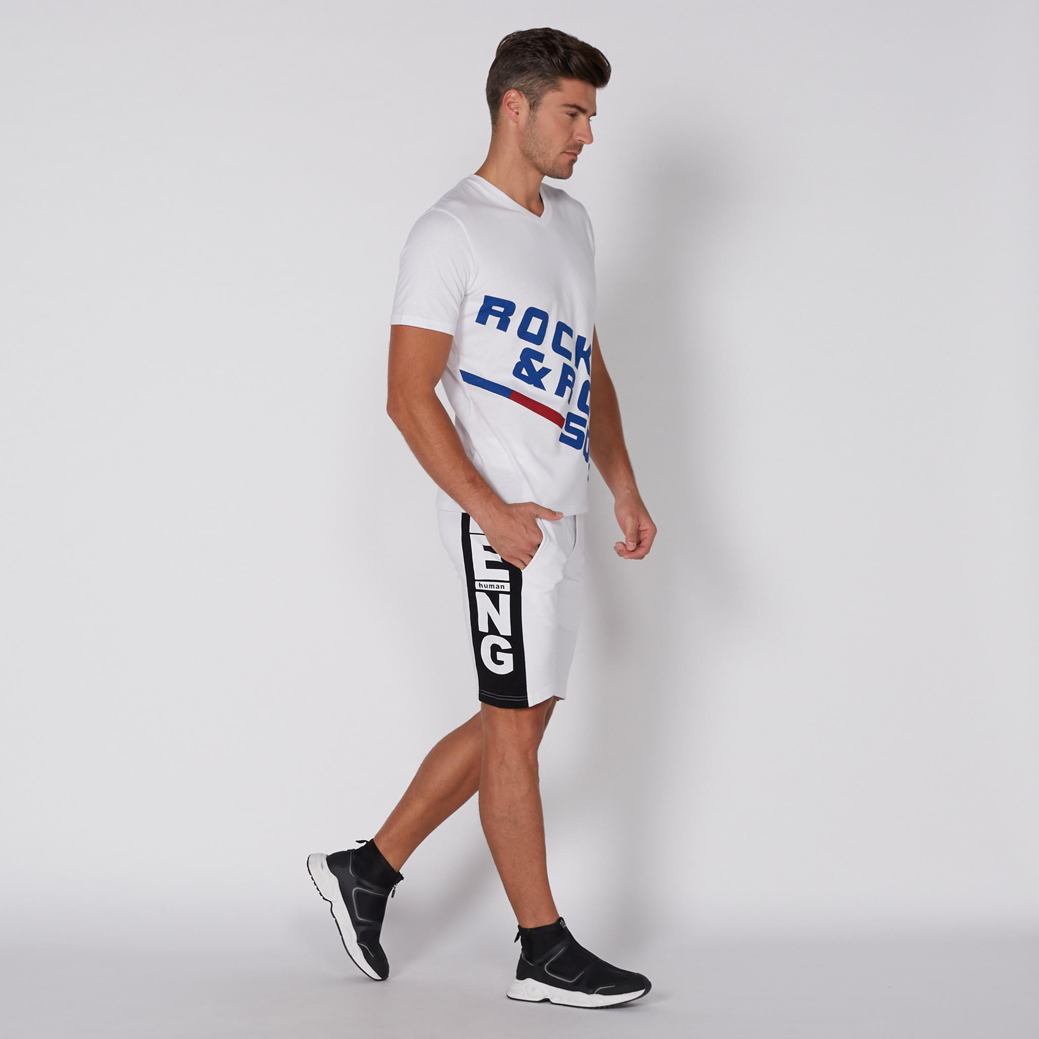 تيشيرت بياقة V وأكمام قصيرة وطبعات-men-clothing-tshirtsandpolos-tshirts-image-3