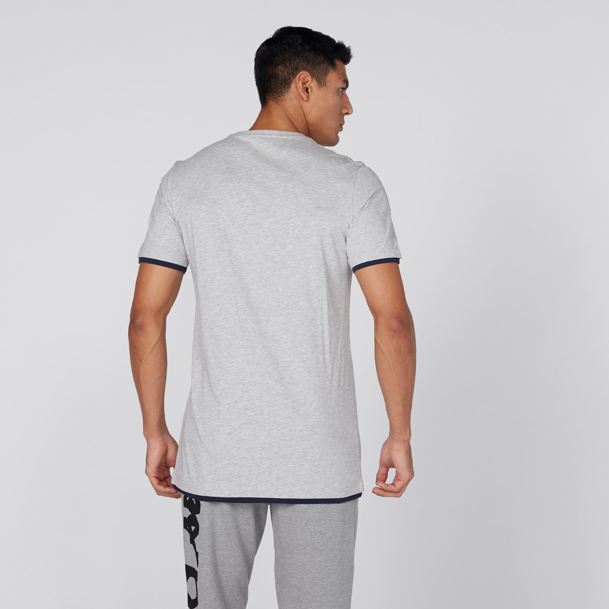 تيشيرت بياقة ضيّقة وأكمام قصيرة وطبعات-men-clothing-tshirtsandpolos-tshirts-image-3