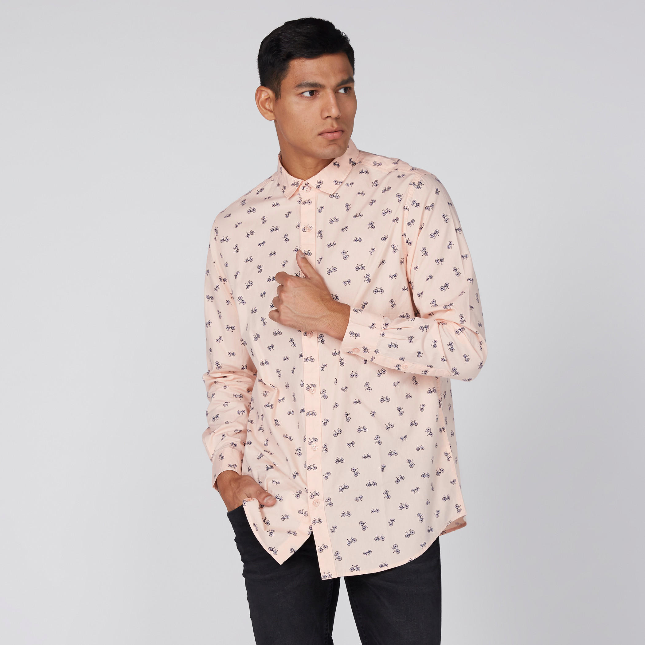 قميص بأكمام طويلة وأزرار وطبعات-men-clothing-shirts-image-1