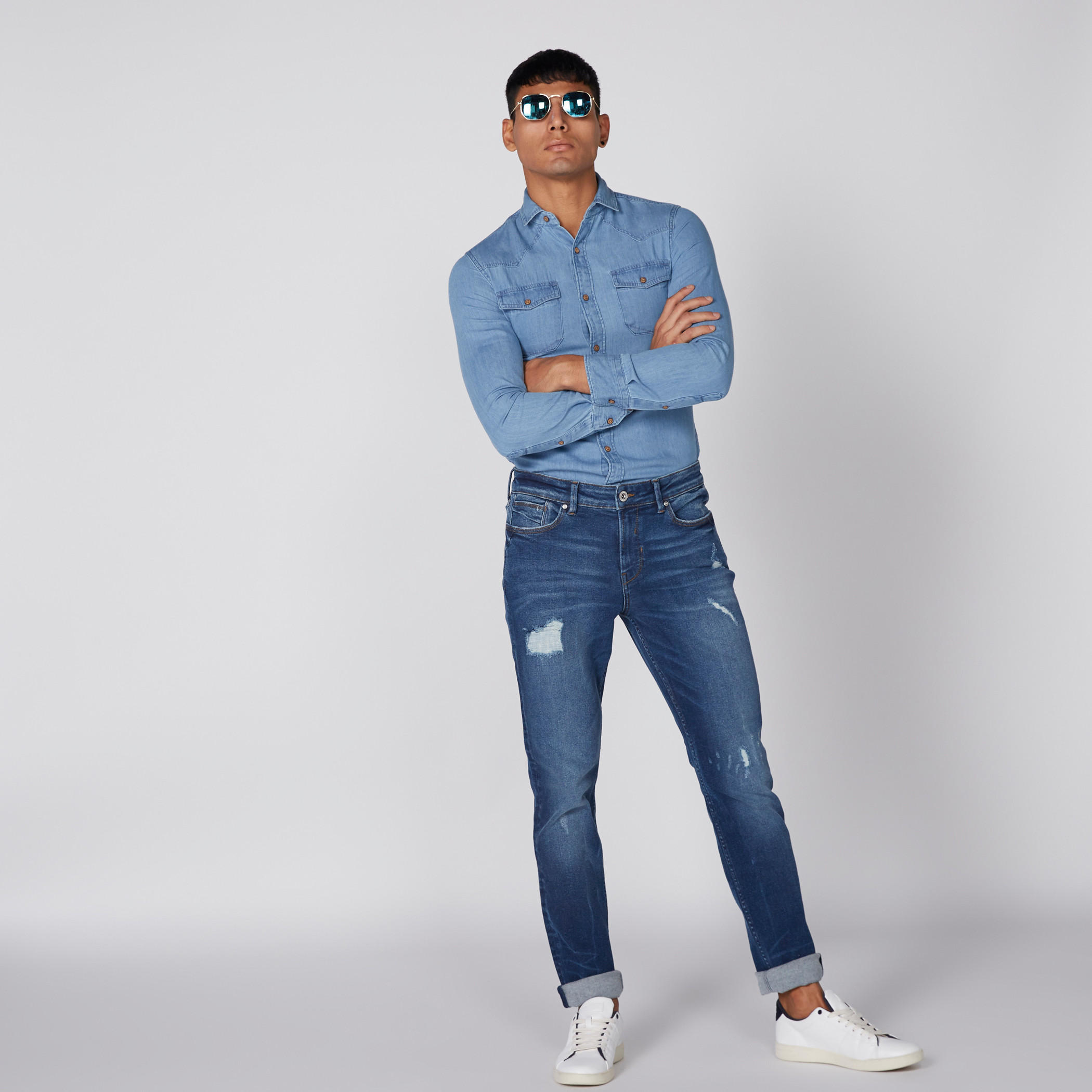 قميص بأكمام طويلة وأزرار وجيوب-men-clothing-shirts-image-1