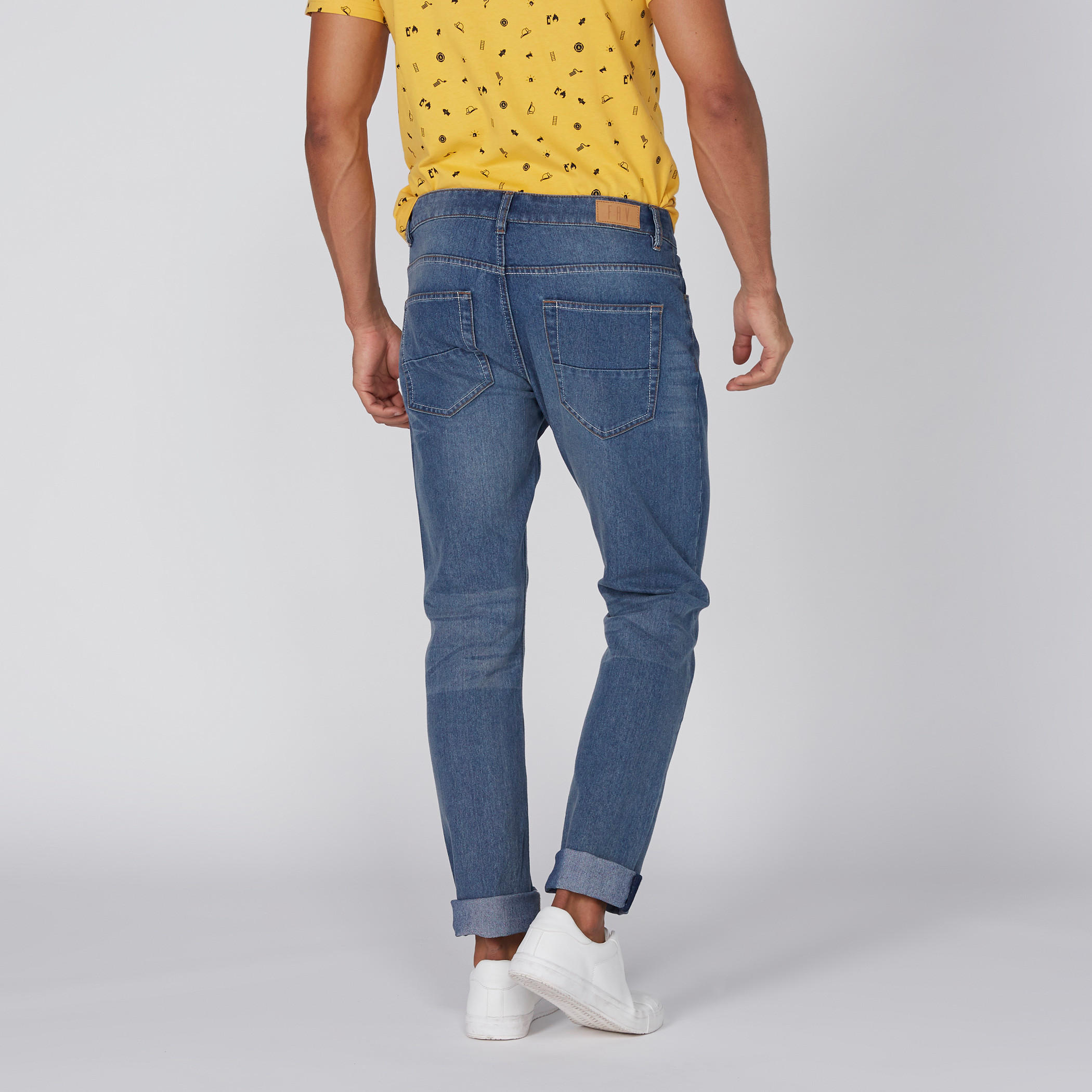 بنطال جينز طويل بجيوب-men-clothing-bottoms-jeans-image-5
