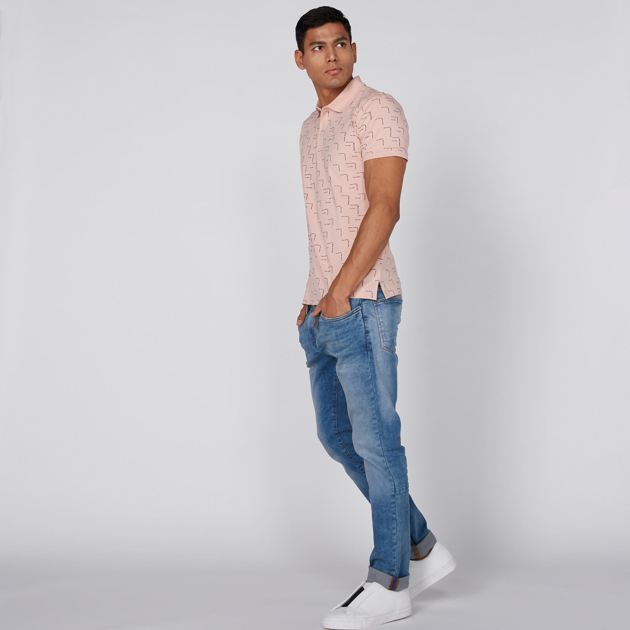 تيشيرت بياقة بولو وأكمام قصيرة وطبعات-men-clothing-tshirtsandpolos-polos-image-3