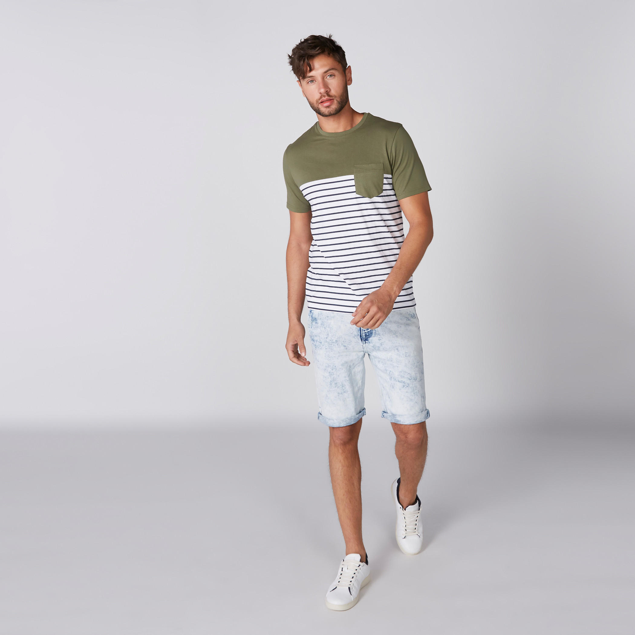 تيشيرت مقلم بياقة مستديرة وأكمام قصيرة-men-clothing-tshirtsandpolos-tshirts-image-3