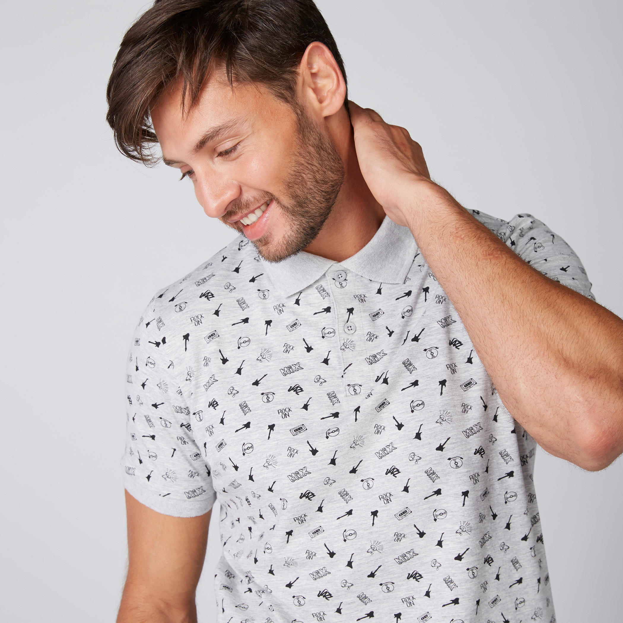 تيشيرت بياقة بولو وأكمام قصيرة وطبعات-men-clothing-tshirtsandpolos-polos-image-1