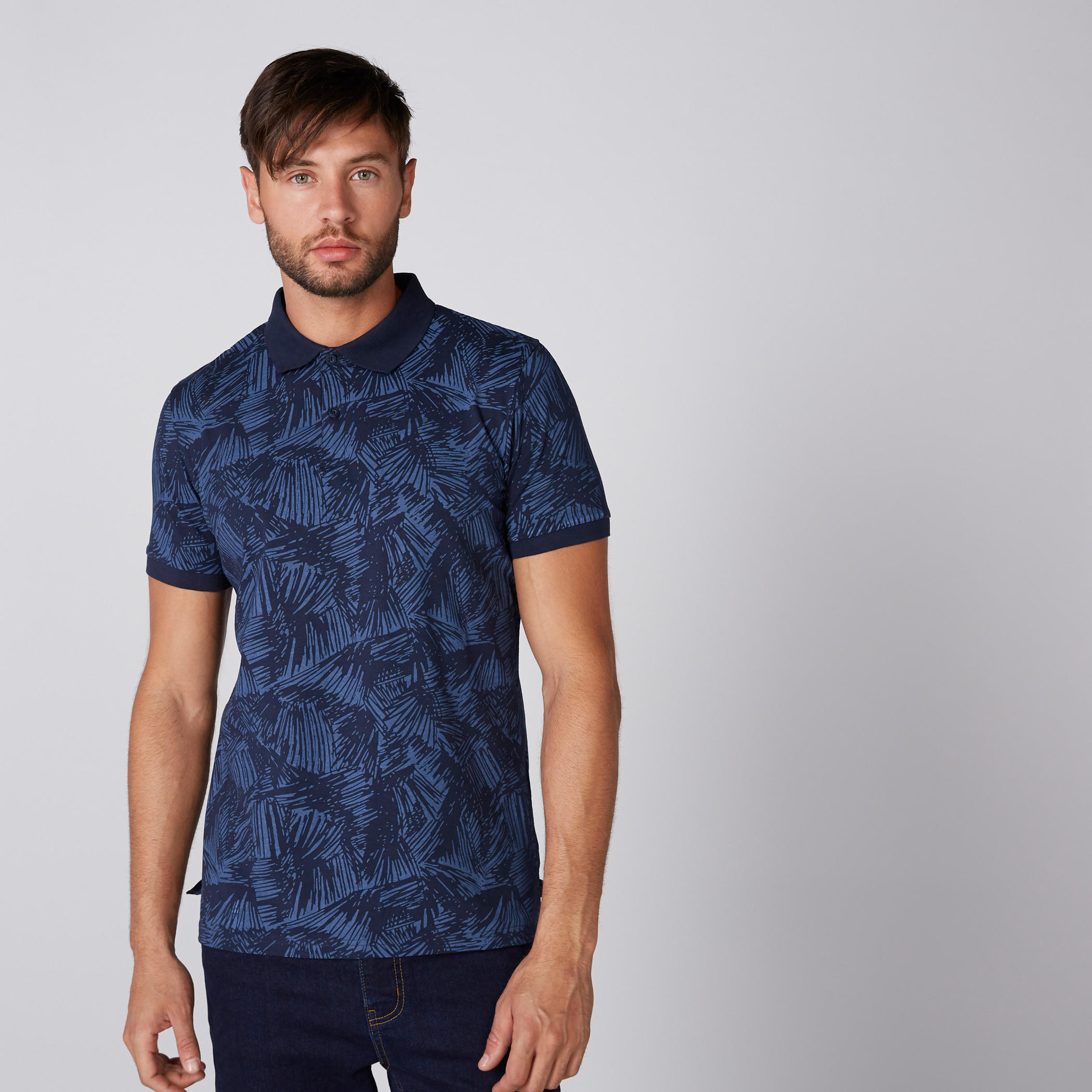 تيشيرت بياقة بولو وأكمام قصيرة وطبعات-men-clothing-tshirtsandpolos-polos-image-2