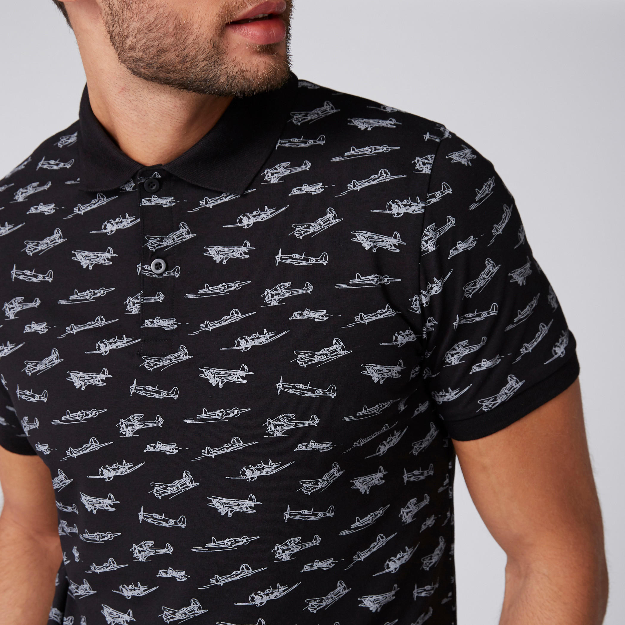 تيشيرت بياقة بولو وأكمام قصيرة وطبعات-men-clothing-tshirtsandpolos-polos-image-2