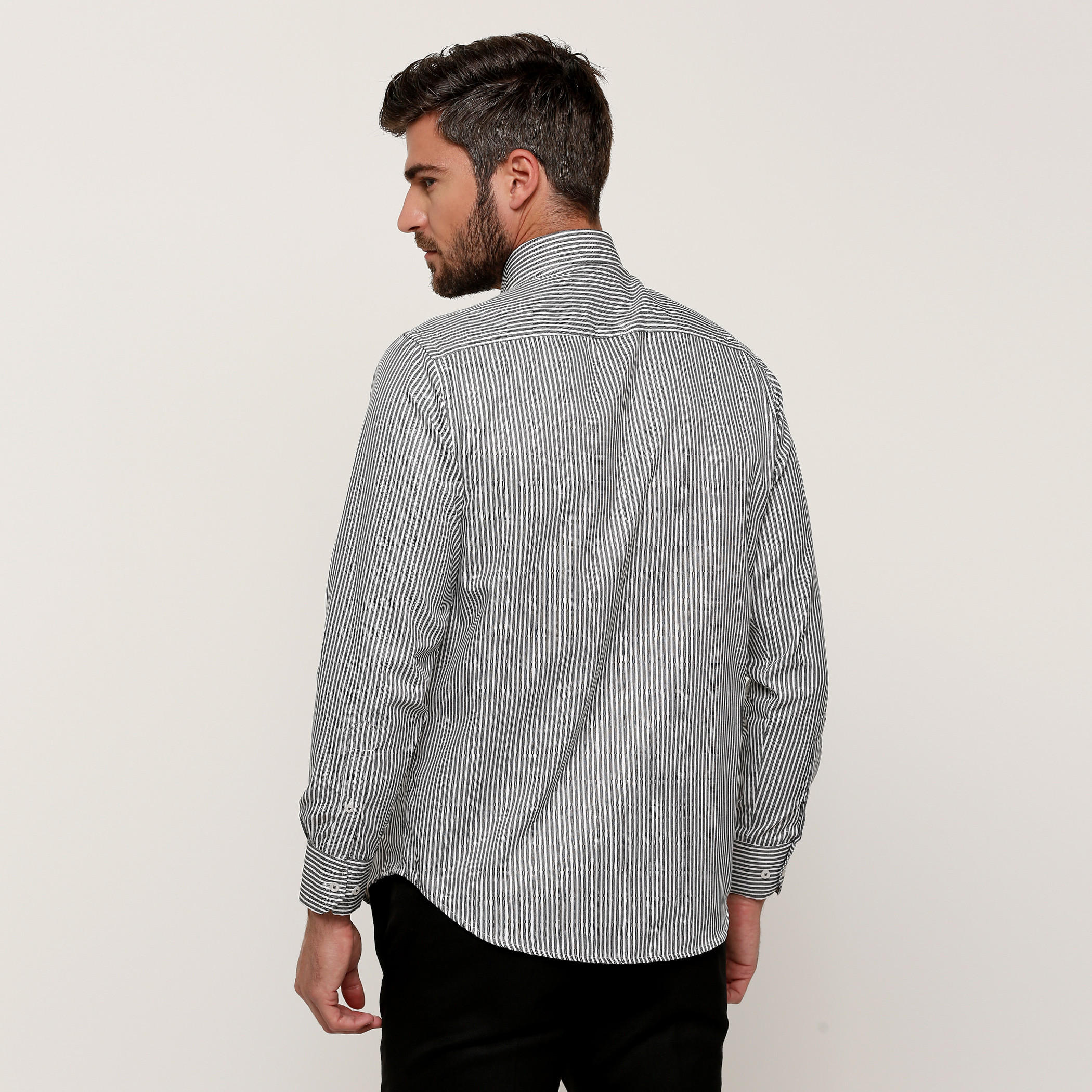 قميص مقلّم بأكمام طويلة وأزرار-men-clothing-shirts-image-4