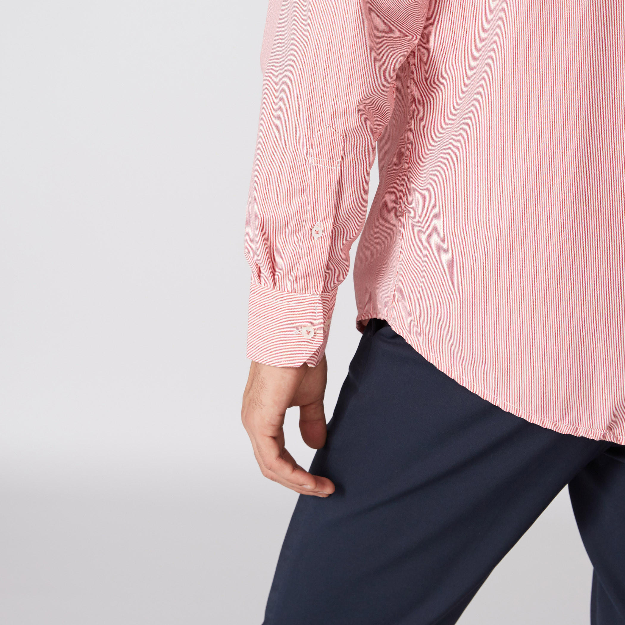 قميص مقلّم بأكمام طويلة وأزرار-men-clothing-shirts-image-5