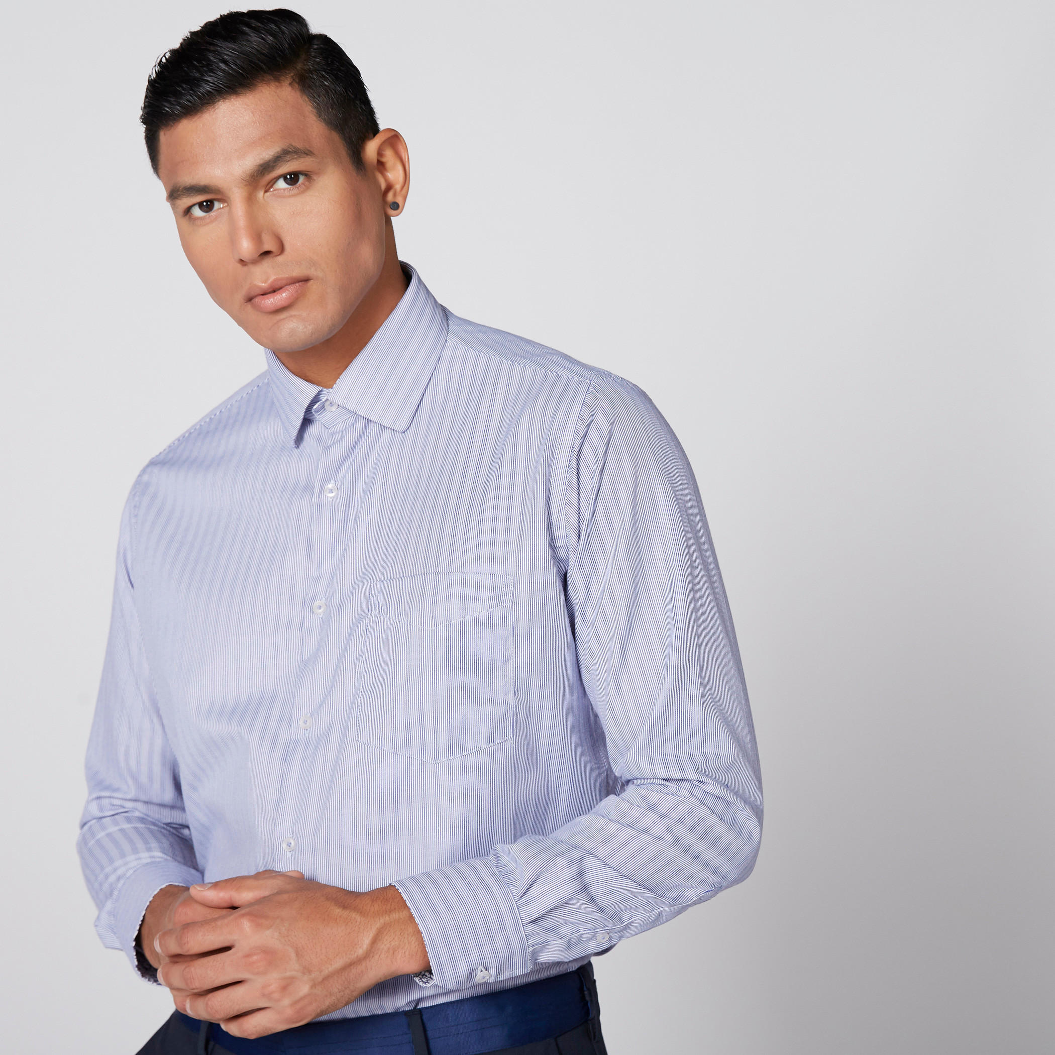 قميص مقلّم بأكمام طويلة وأزرار-men-clothing-shirts-image-3