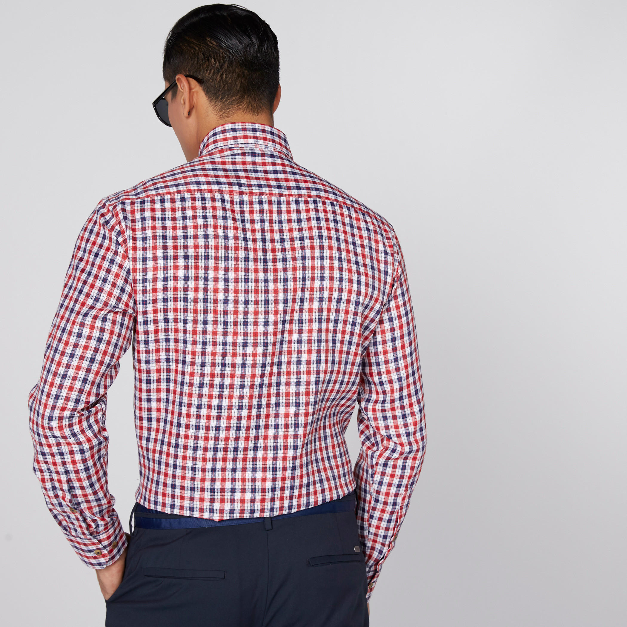 قميص كاروهات بأكمام طويلة وأزرار-men-clothing-shirts-image-4