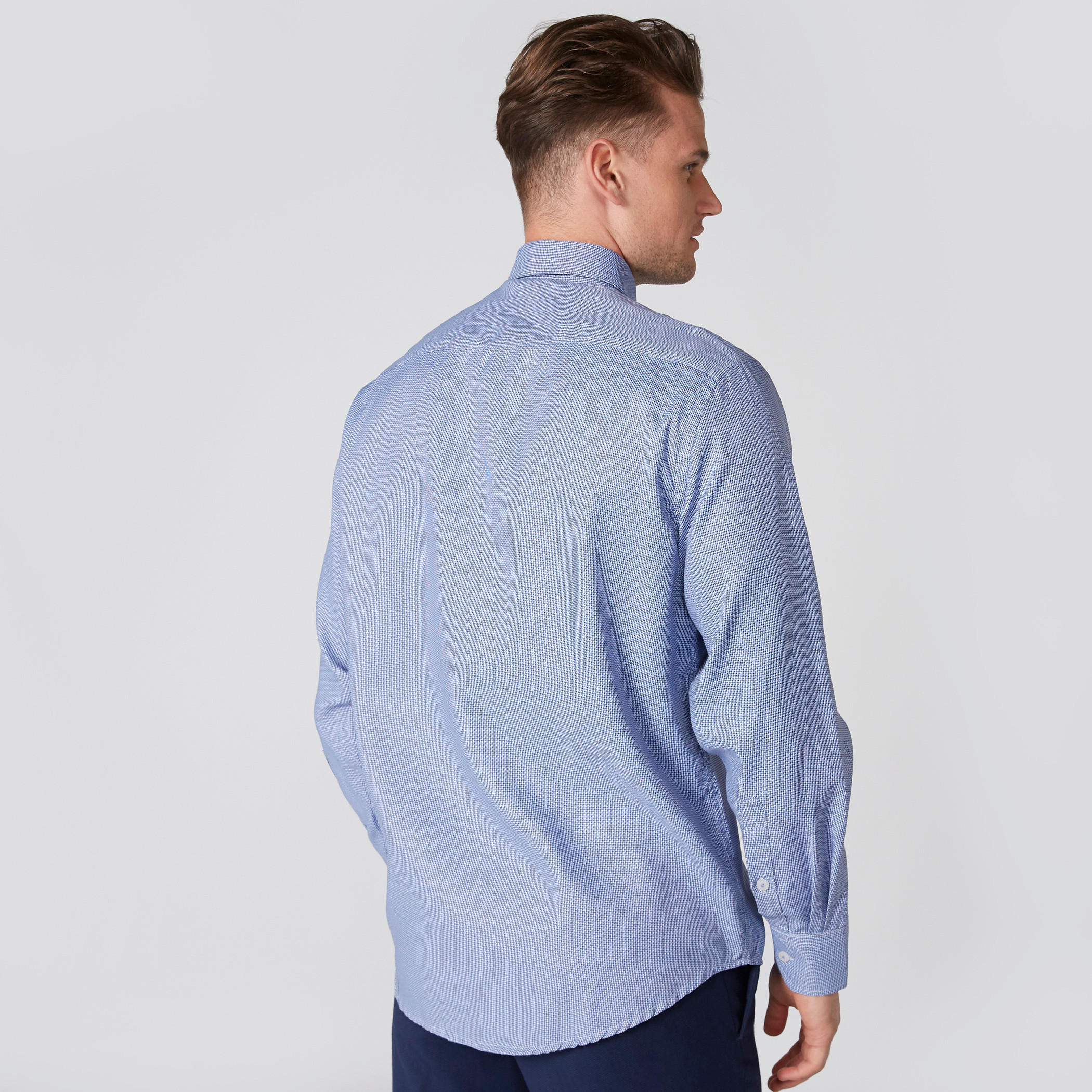 قميص بارز الملمس بأكمام طويلة وأزرار-men-clothing-shirts-image-2