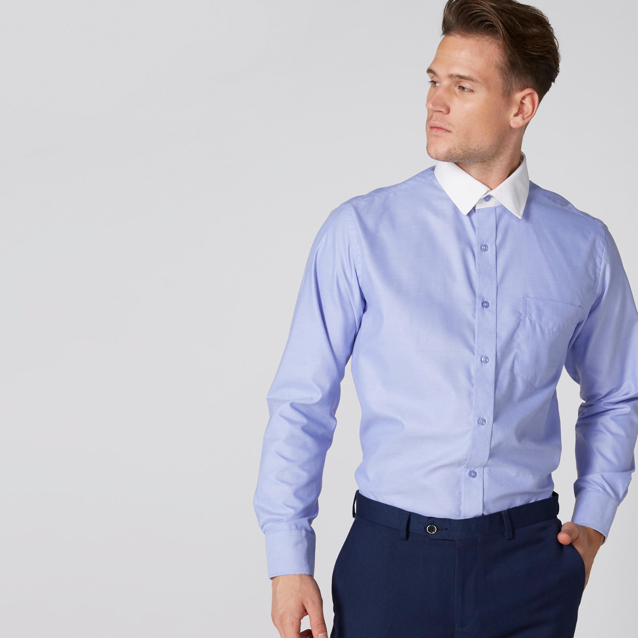 قميص بأكمام طويلة وأزرار وجيب على الصدر-men-clothing-shirts-image-1