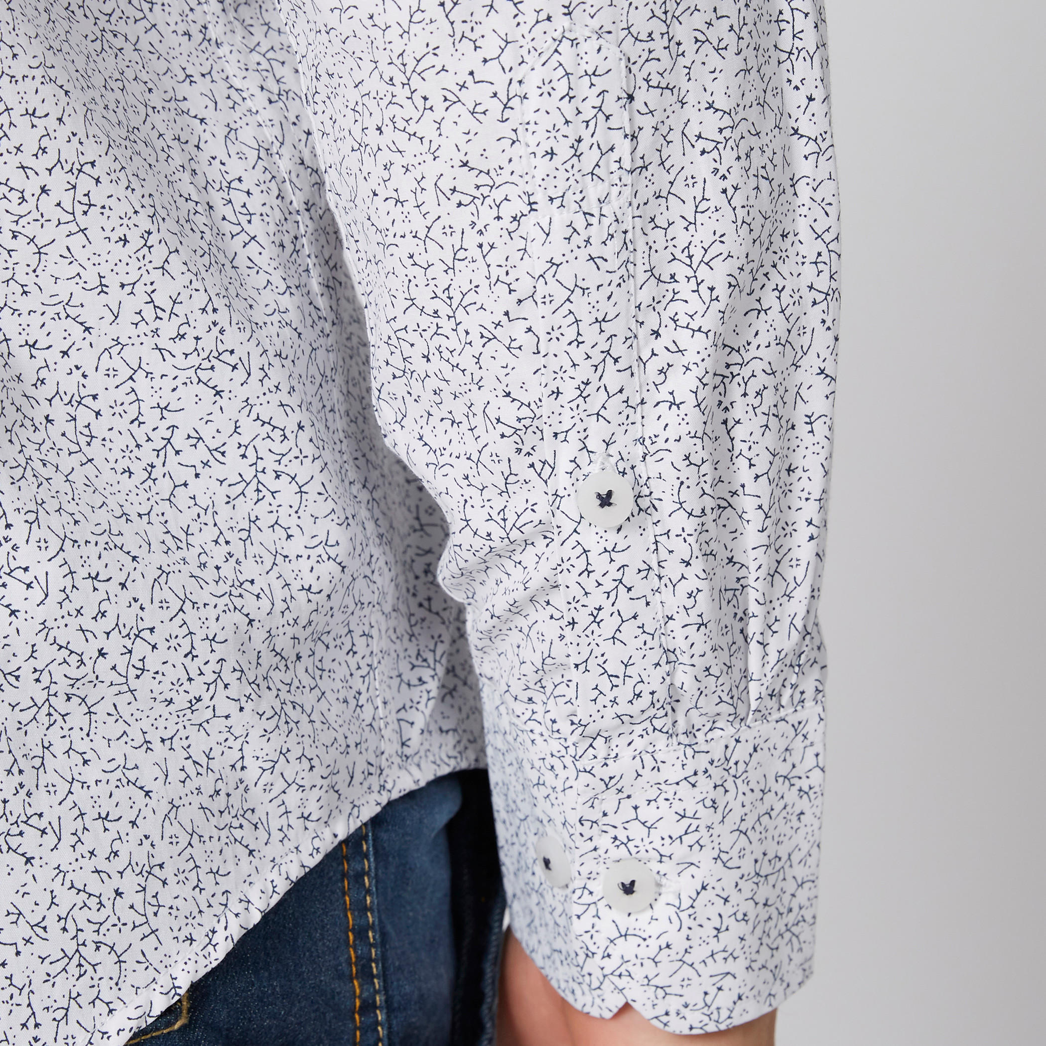 قميص بأكمام طويلة وأزرار وطبعات-men-clothing-shirts-image-4