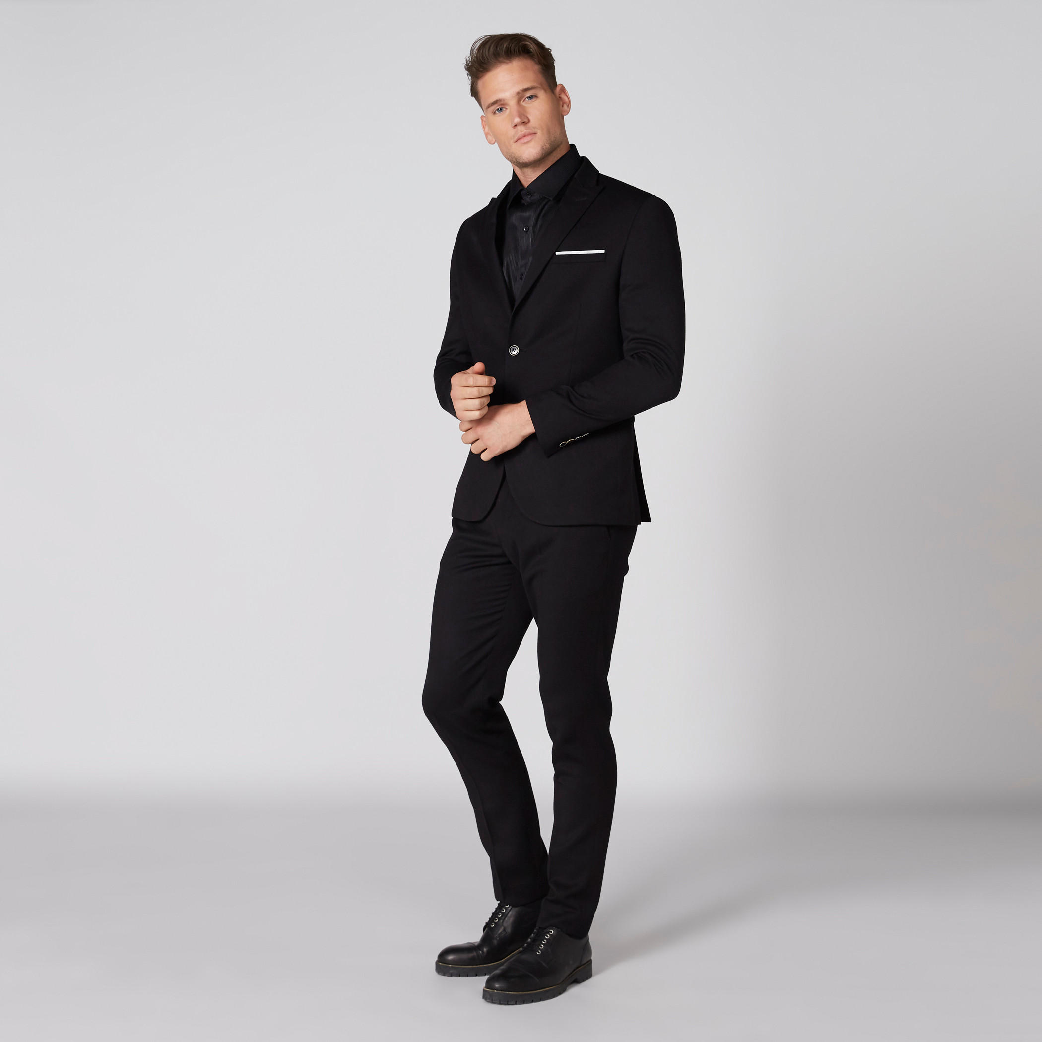 قميص مقلّم بأكمام طويلة وأزرار-men-clothing-shirts-image-3
