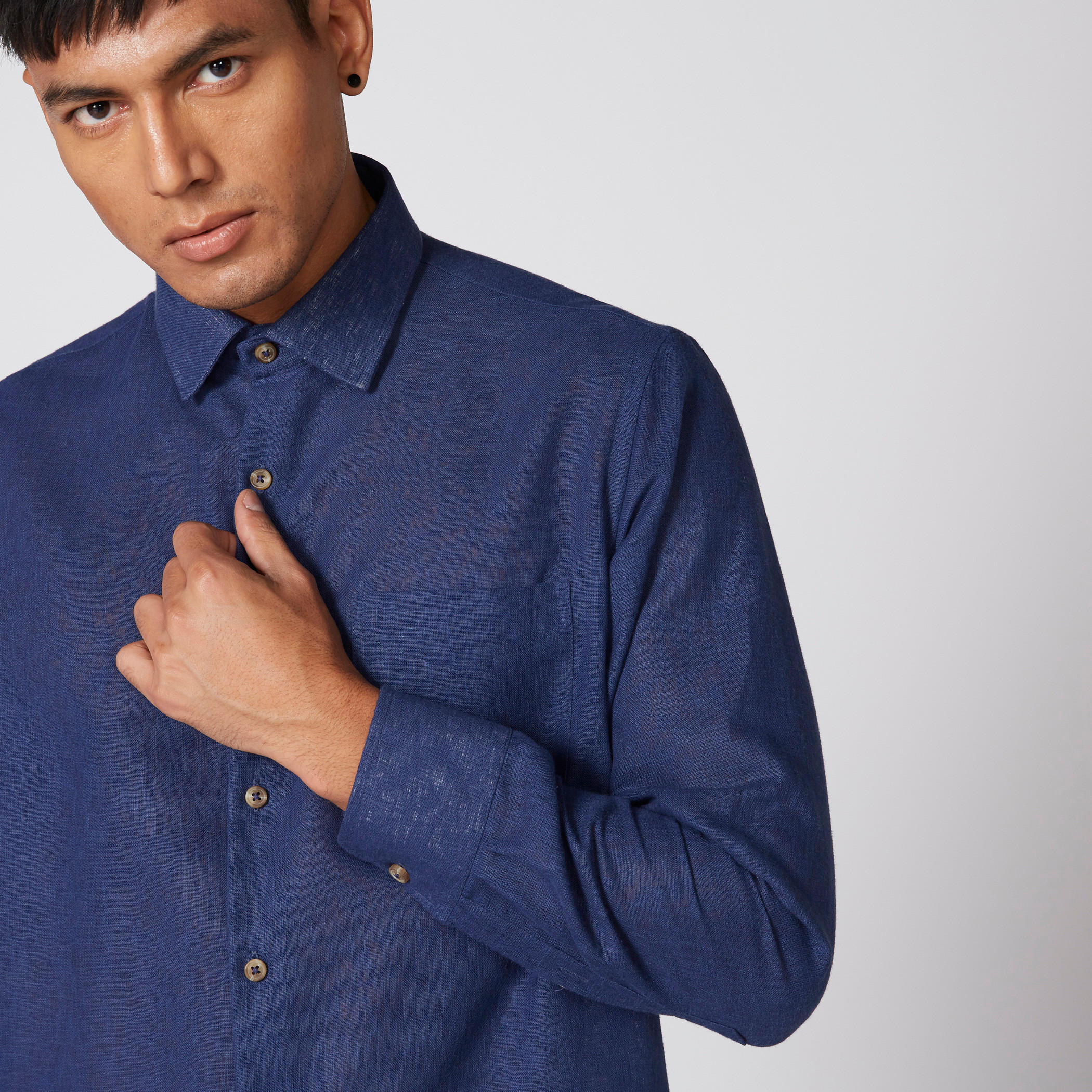 قميص بأكمام طويلة وأزرار-men-clothing-shirts-image-3