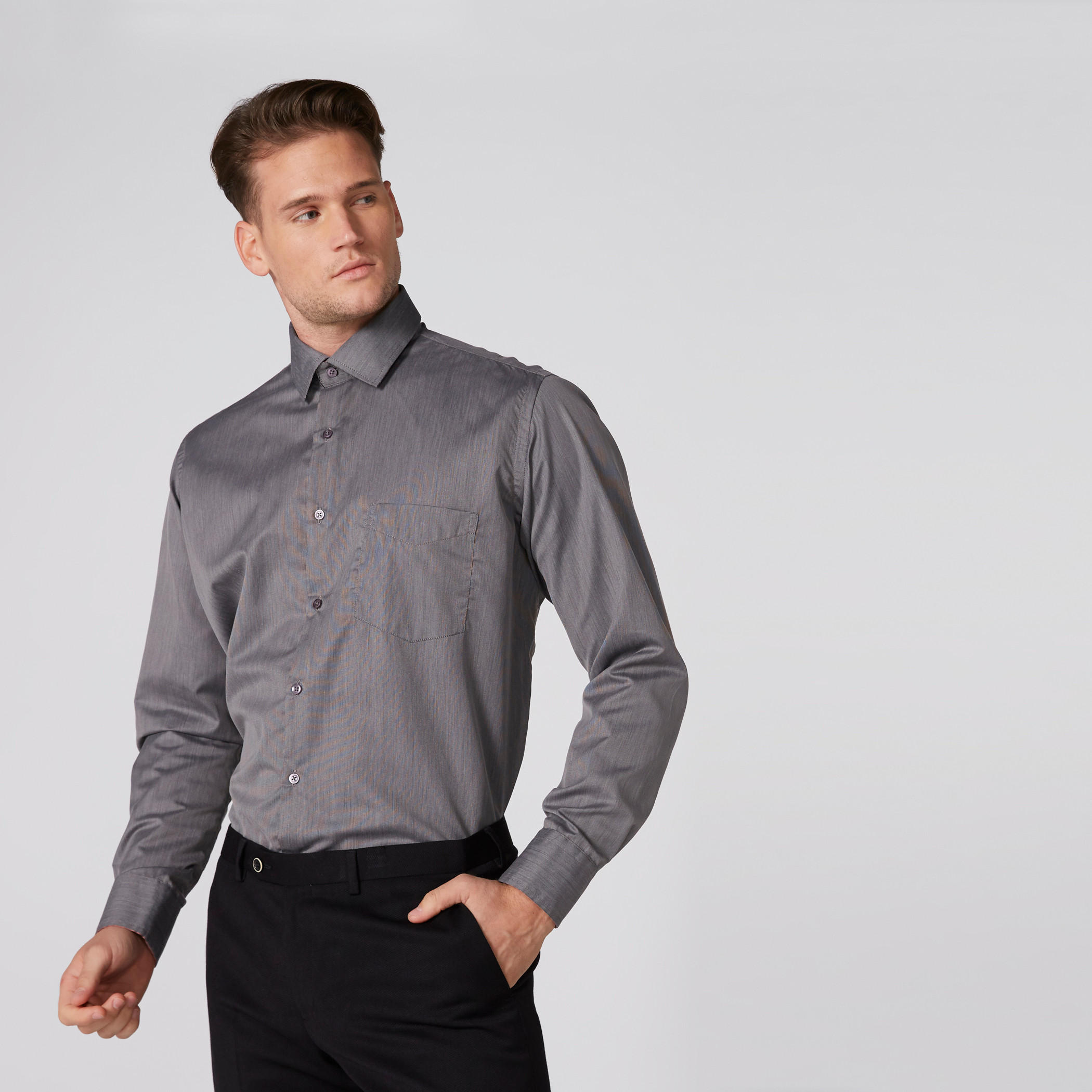 قميص سهل الكي بأكمام طويلة وأزرار وجيوب-men-clothing-shirts-image-1