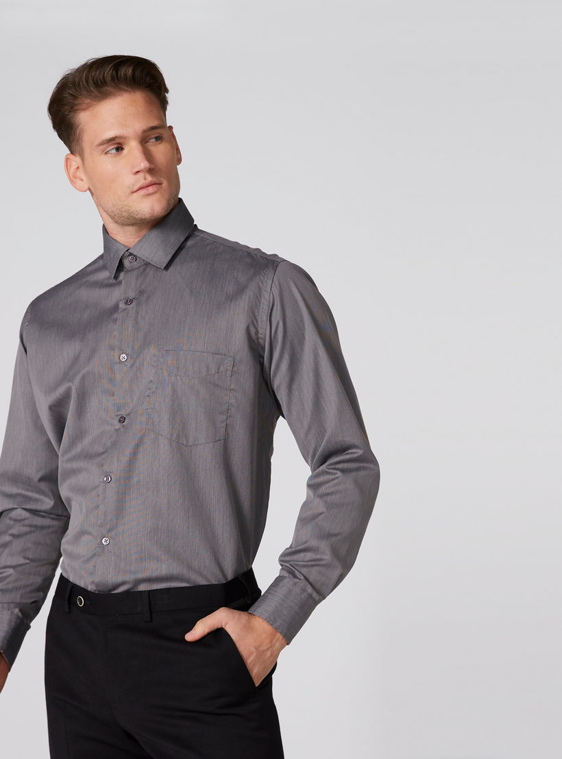 قميص سهل الكي بأكمام طويلة وأزرار وجيوب-men-clothing-shirts-image-1