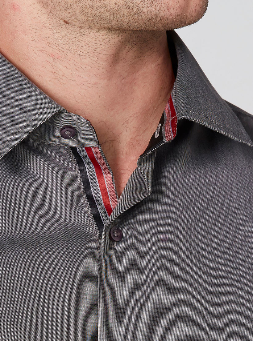 قميص سهل الكي بأكمام طويلة وأزرار وجيوب-men-clothing-shirts-image-4