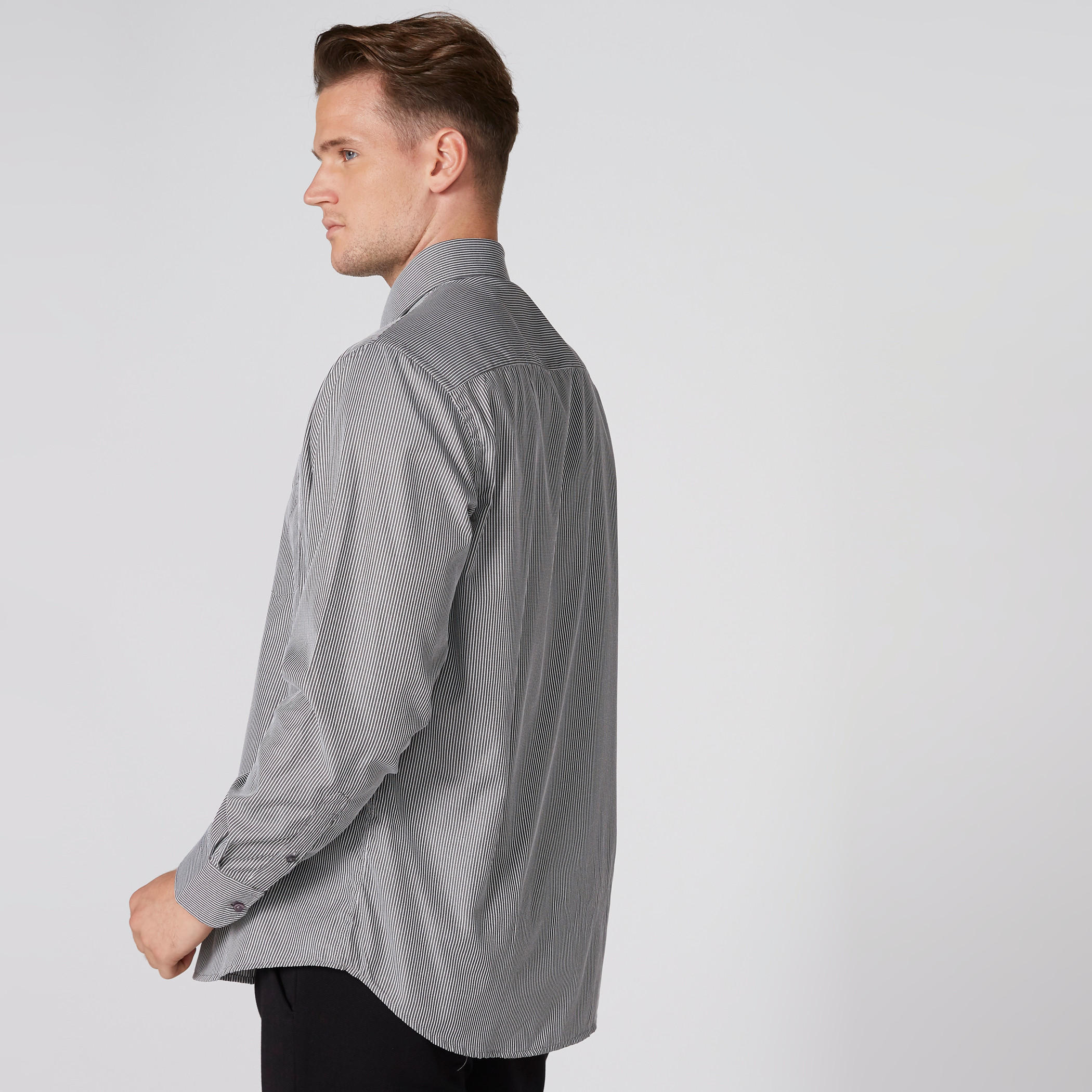 قميص مقلم بأكمام طويلة وأزرار وجيوب-men-clothing-shirts-image-2