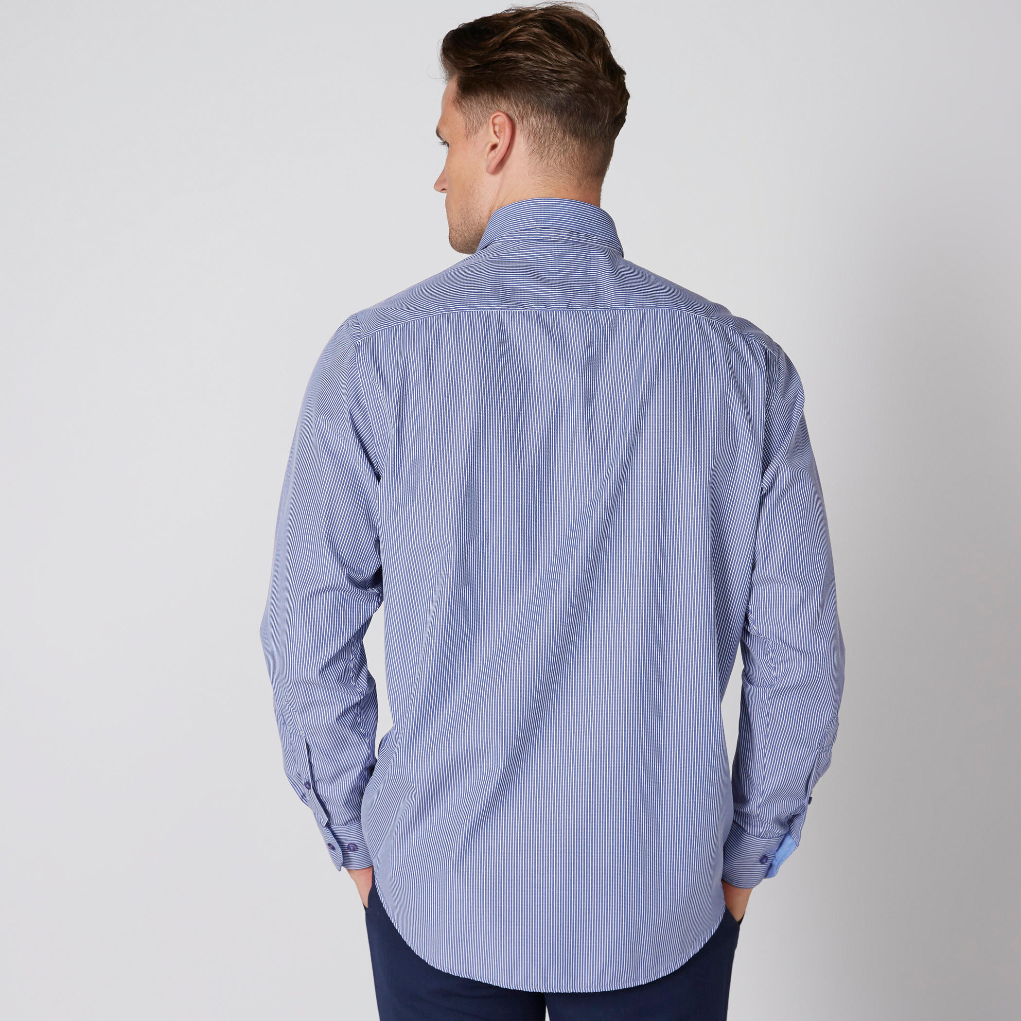 قميص مقلّم بأكمام طويلة وأزرار-men-clothing-shirts-image-2