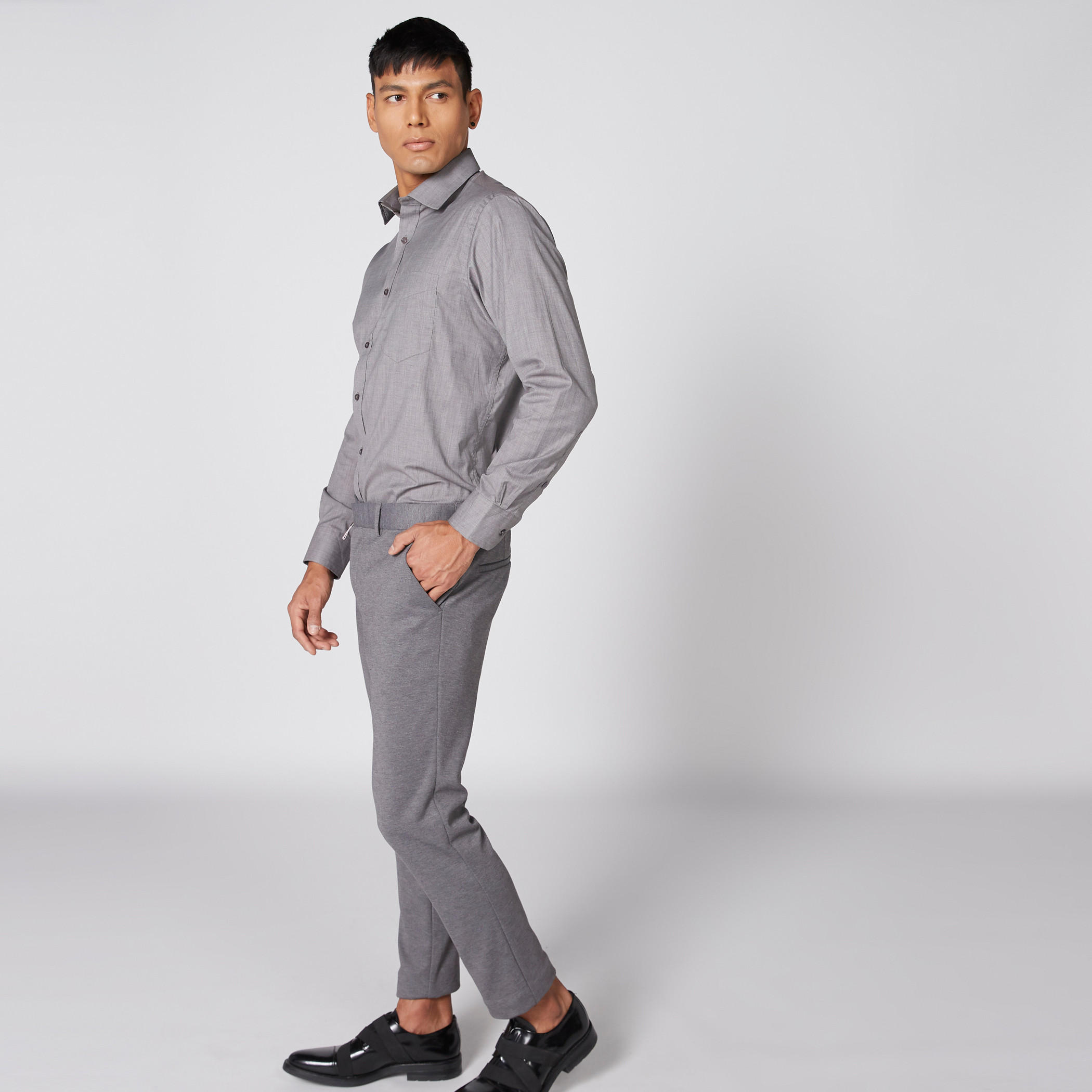 قميص بأكمام طويلة ووصلة أزرار كاملة-men-clothing-shirts-image-4