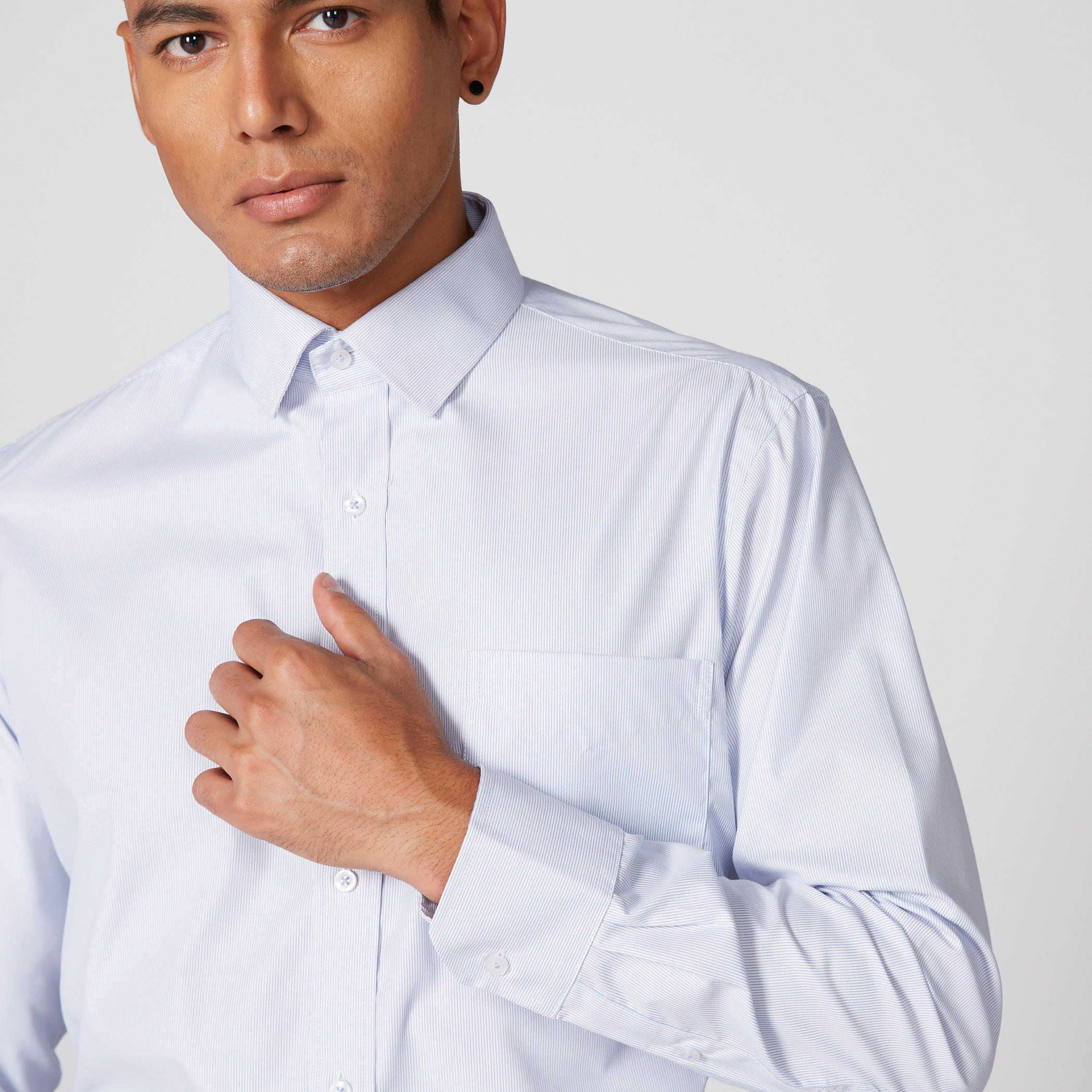 قميص بأكمام طويلة ووصلة أزرار كاملة-men-clothing-shirts-image-3