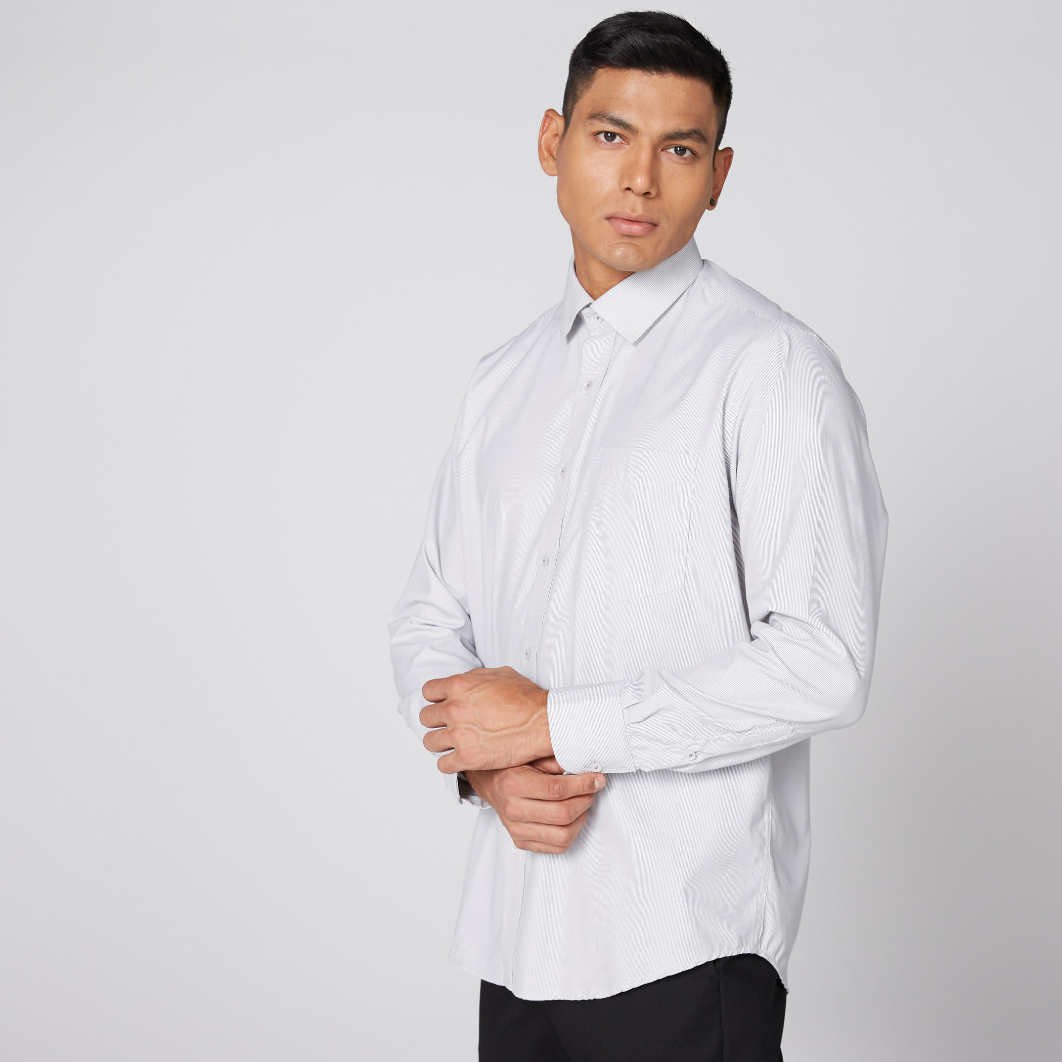 قميص مقلّم بأكمام طويلة وأزرار-men-clothing-shirts-image-1