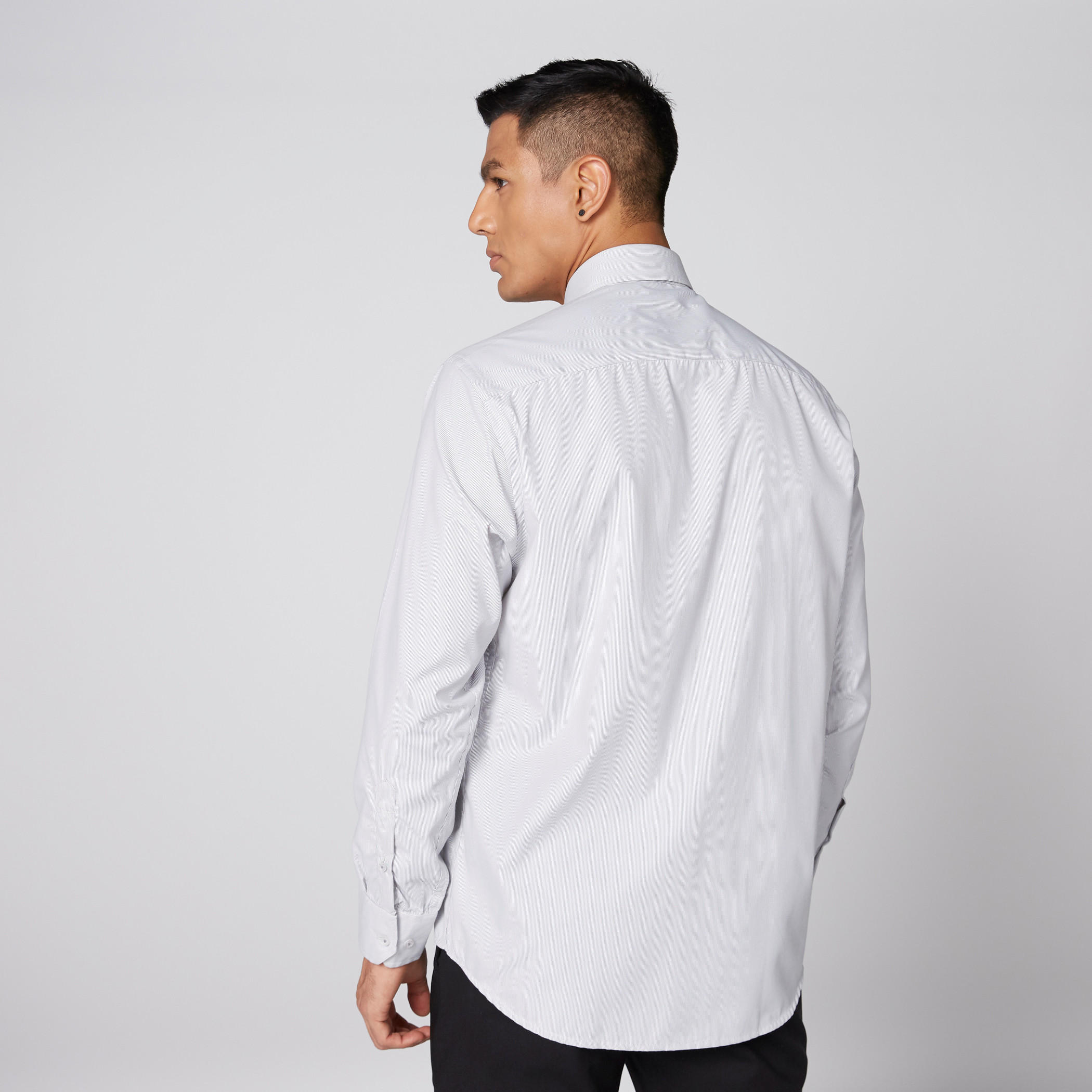 قميص مقلّم بأكمام طويلة وأزرار-men-clothing-shirts-image-2