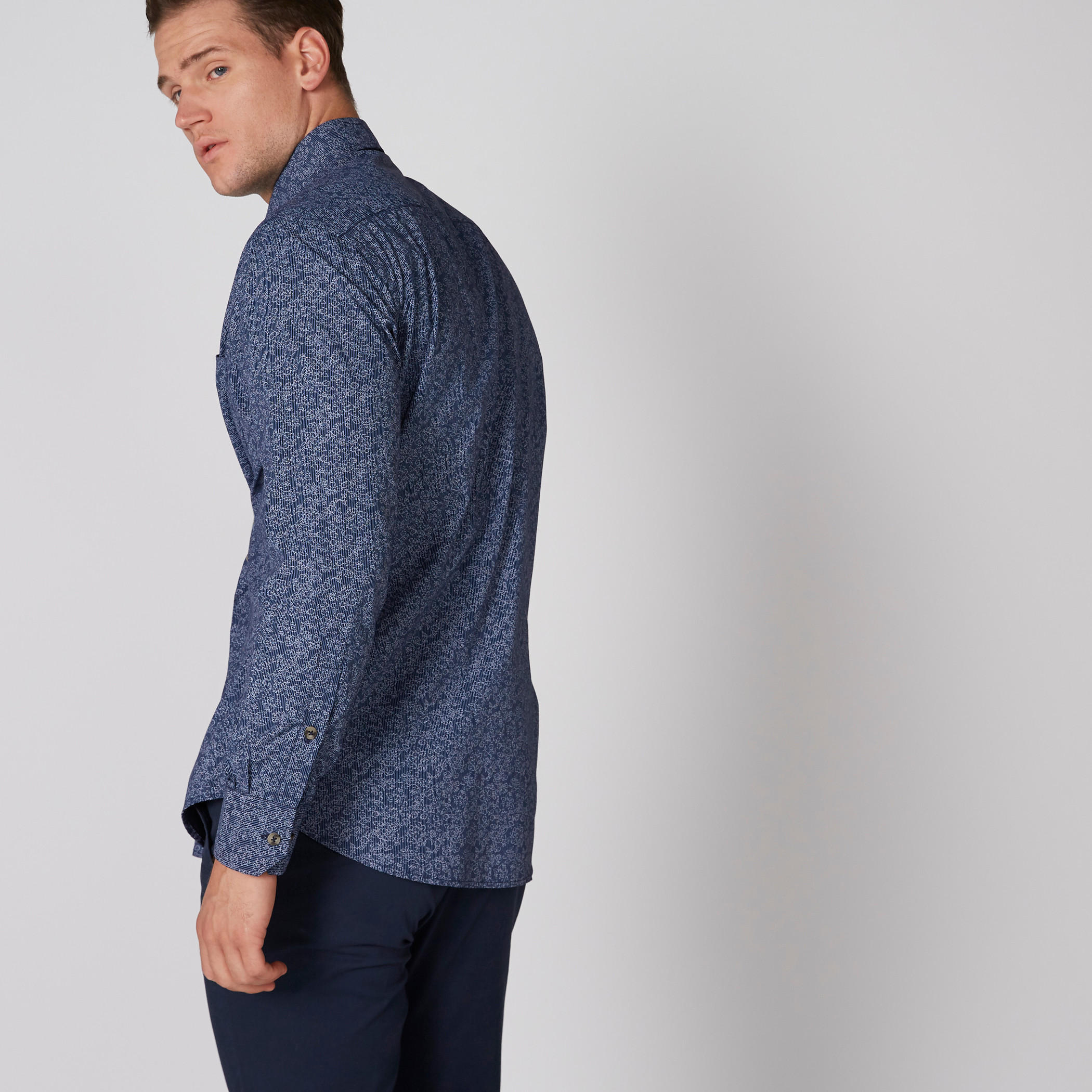 قميص سهل الكي بأكمام طويلة وأزرار وطبعات-men-clothing-shirts-image-3
