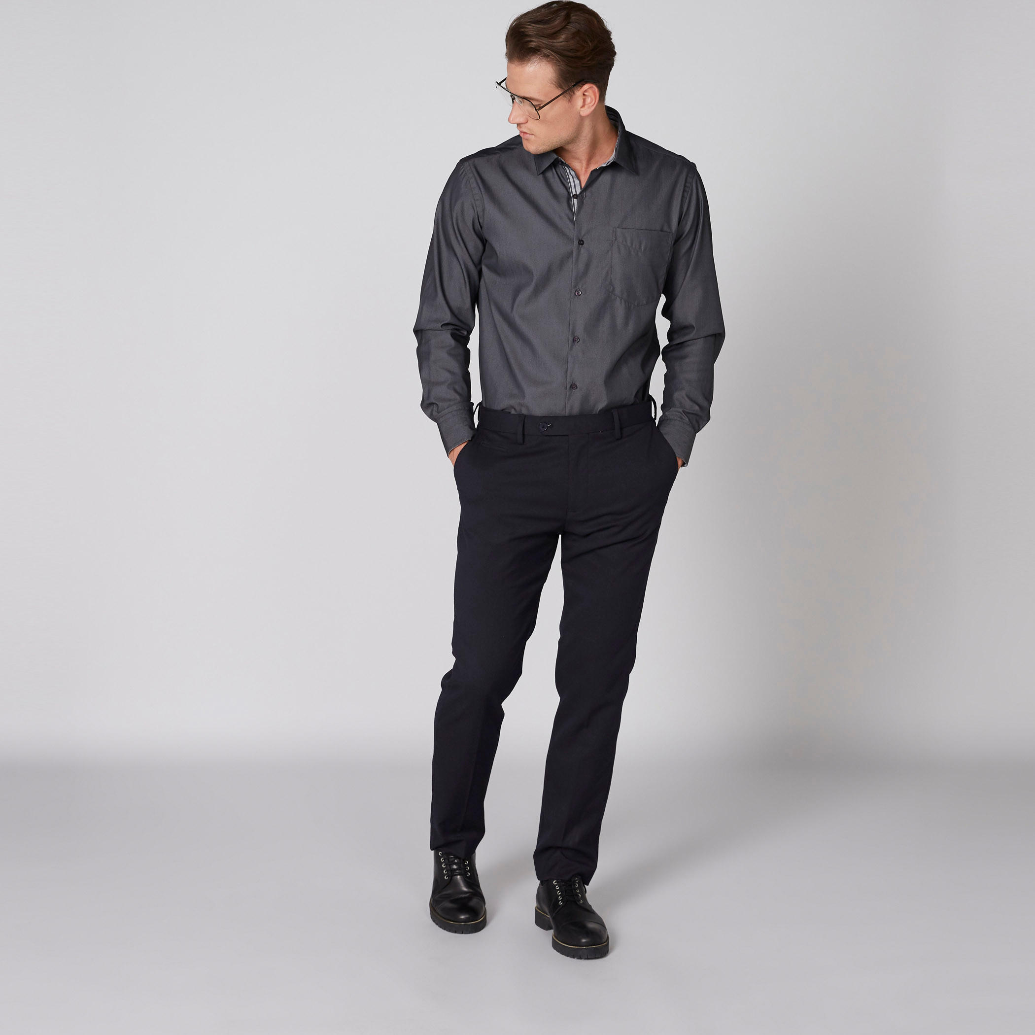 قميص بأكمام طويلة وأزرار وجيوب-men-clothing-shirts-image-1