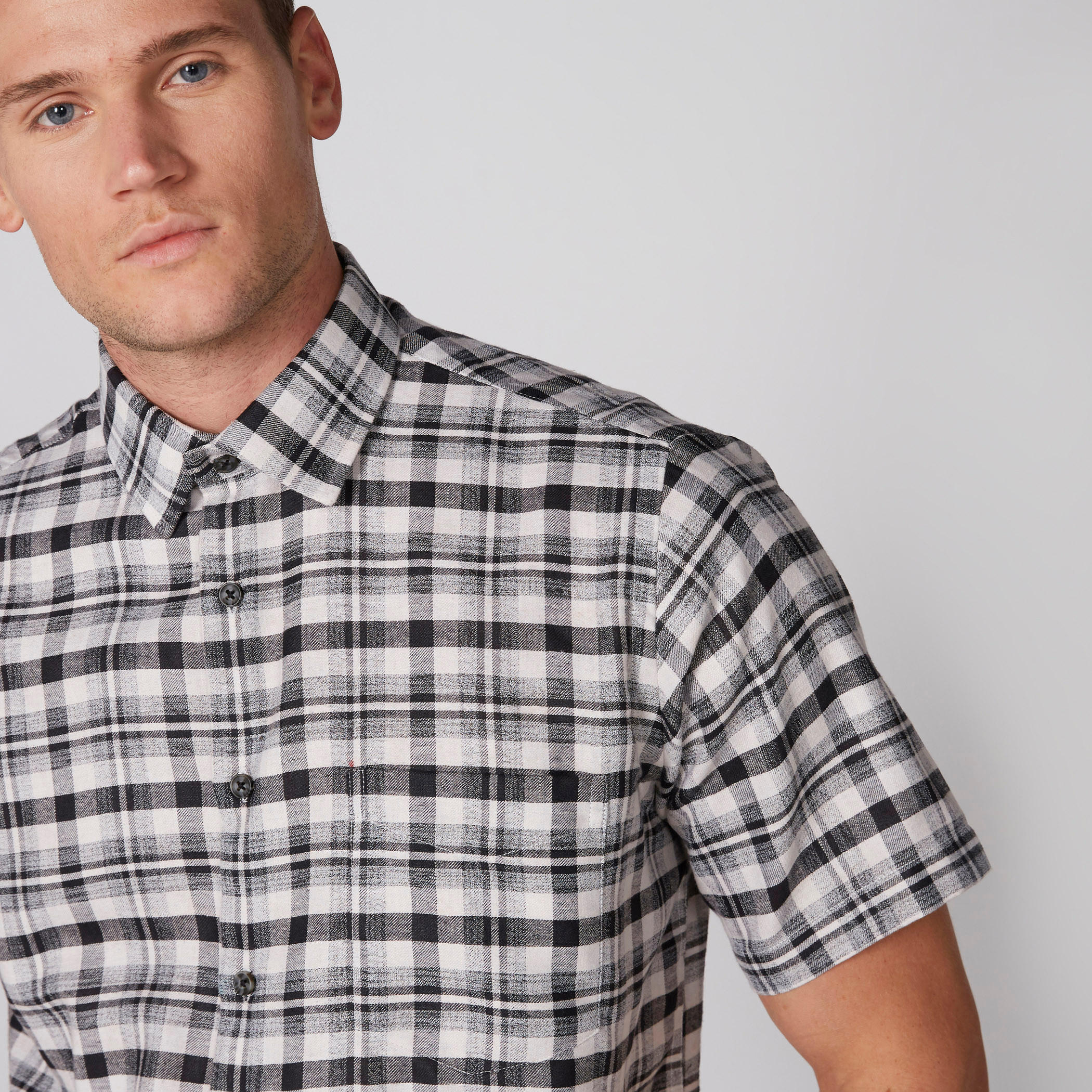 قميص كاروهات أكمام قصيرة وأزرار-men-clothing-shirts-image-4