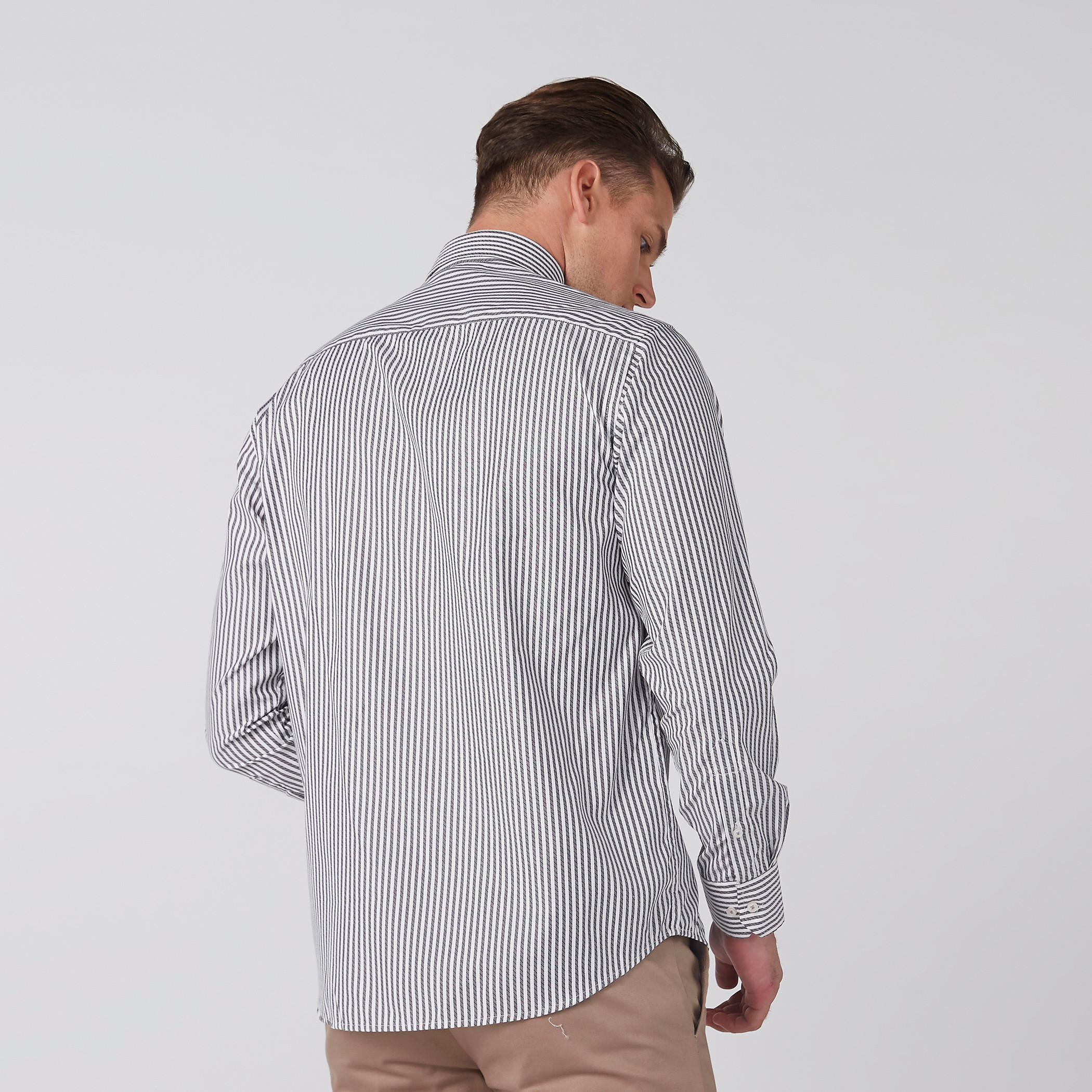 قميص مخطط سهل الكي بأكمام طويلة وأزرار-men-clothing-shirts-image-3